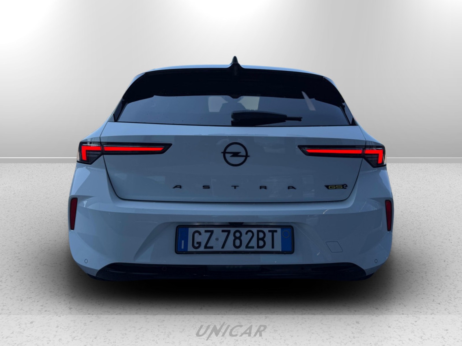 UNICAR Opel Astra