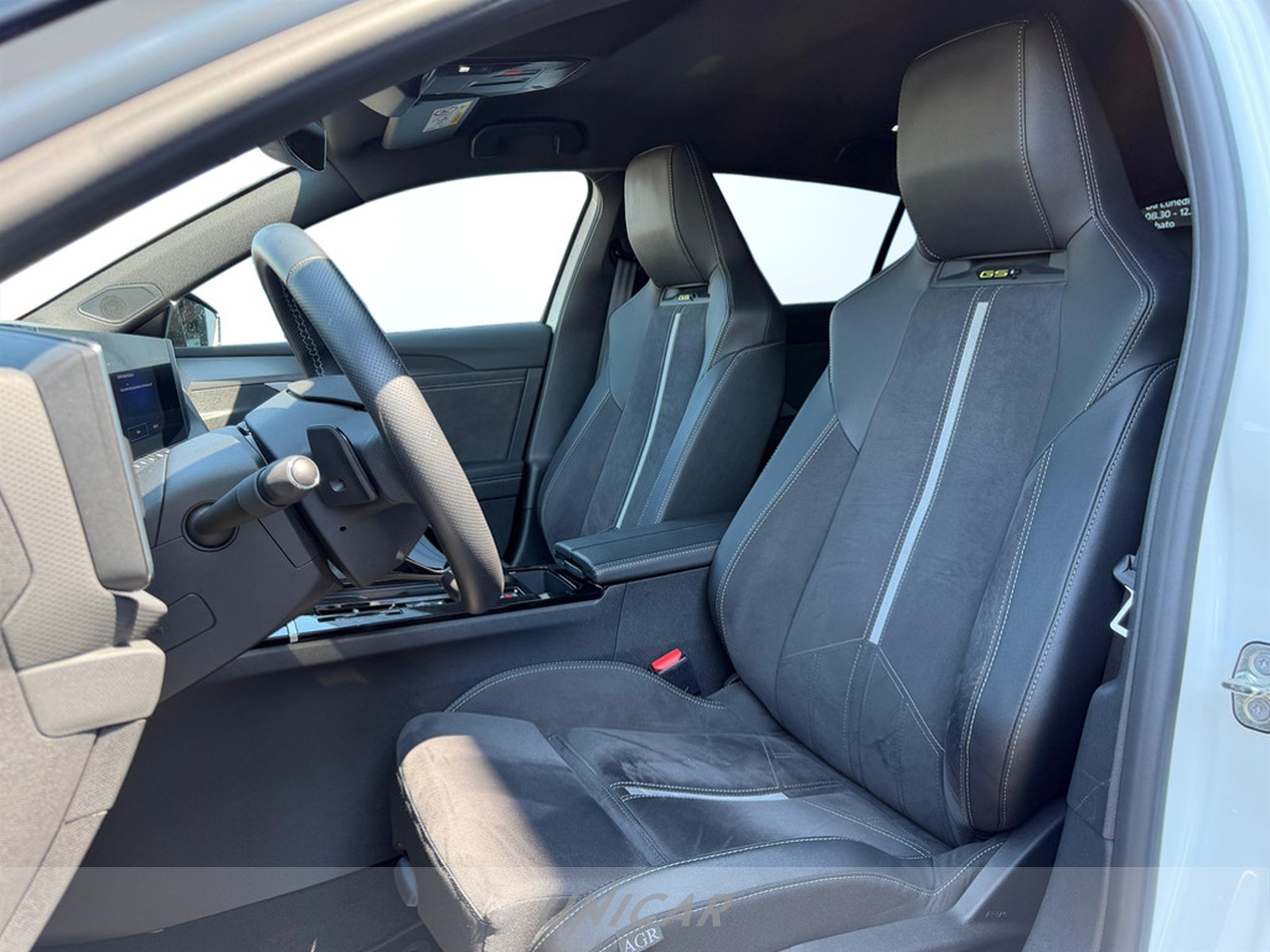 UNICAR Opel Astra
