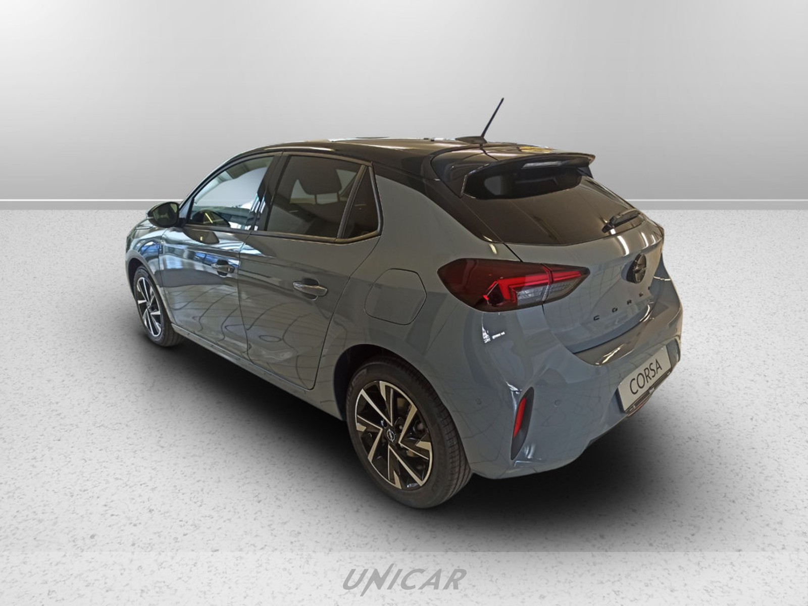 UNICAR Opel Corsa