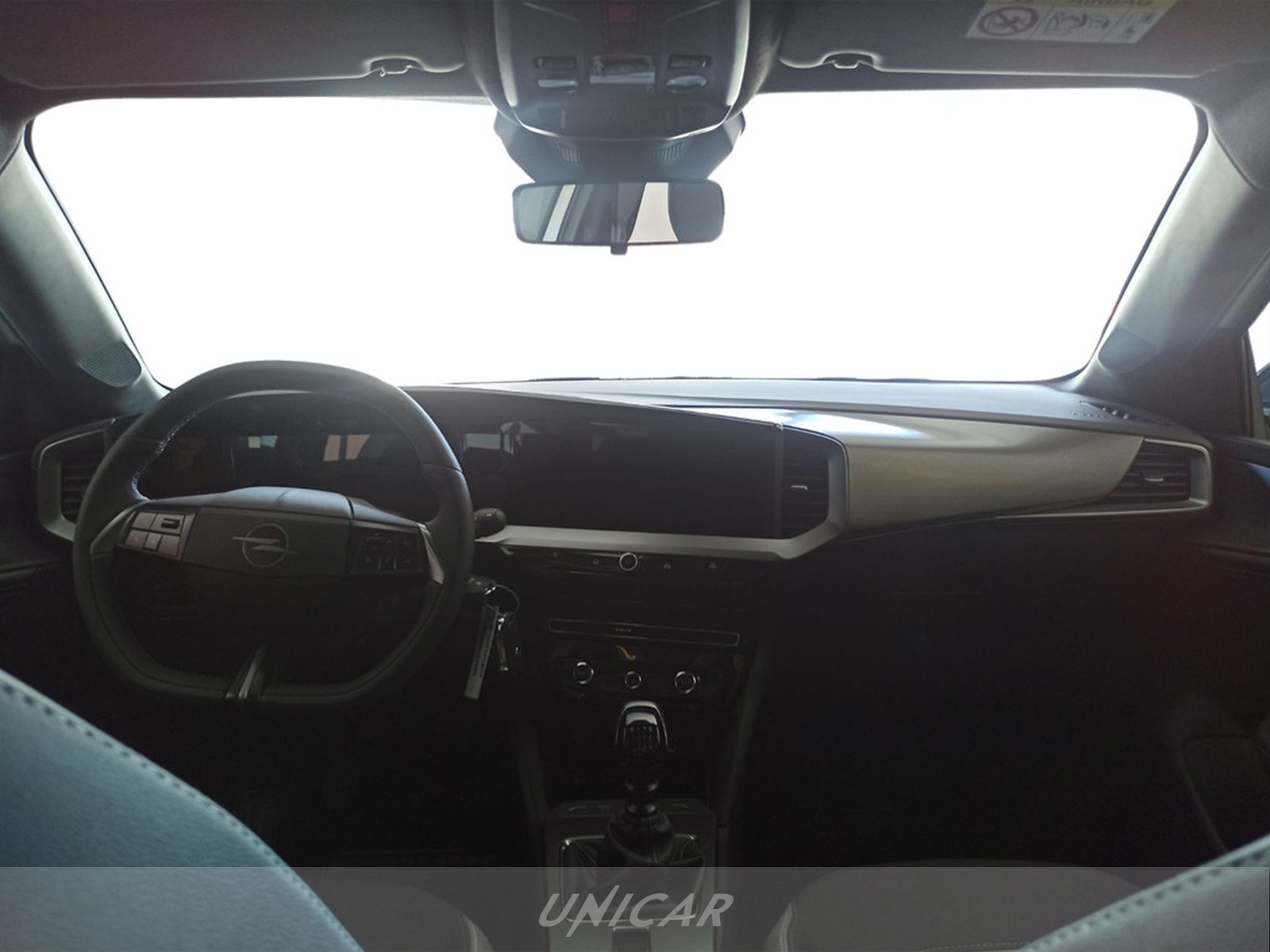 UNICAR Opel Mokka