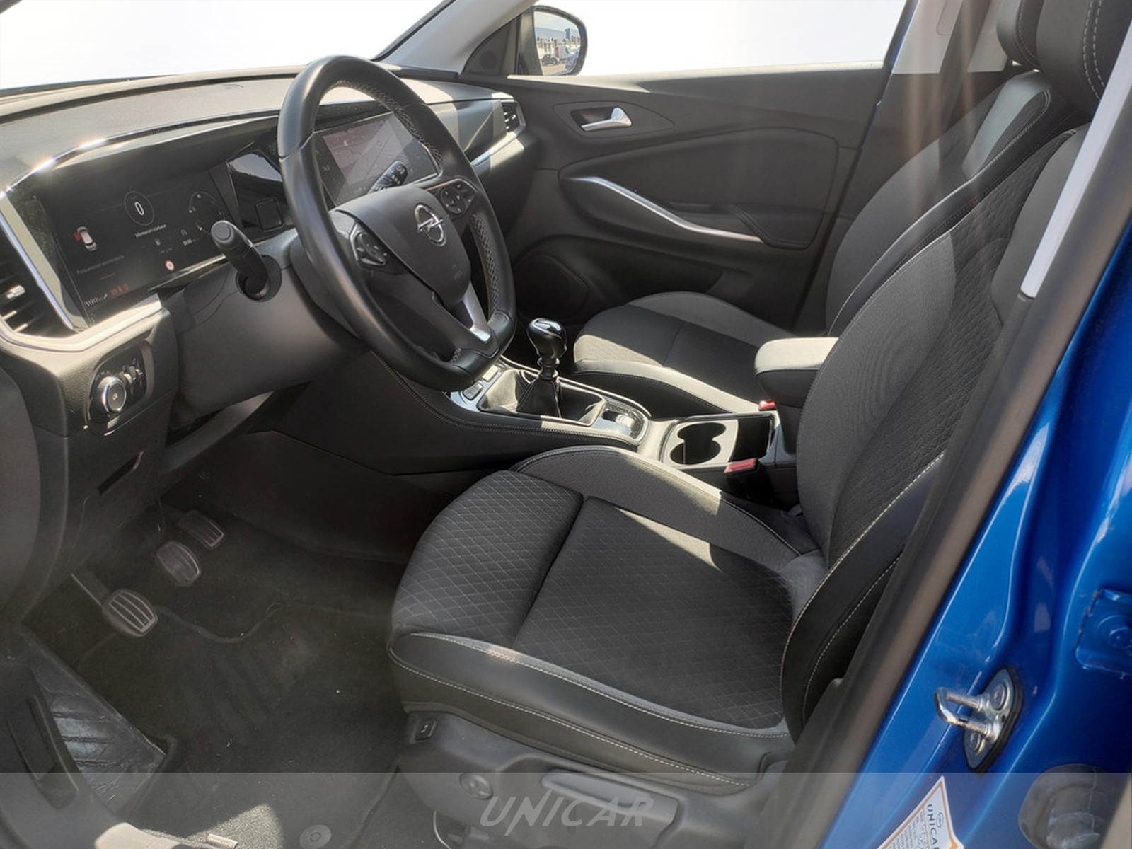 UNICAR Opel Grandland