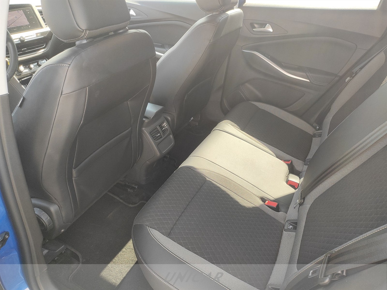UNICAR Opel Grandland