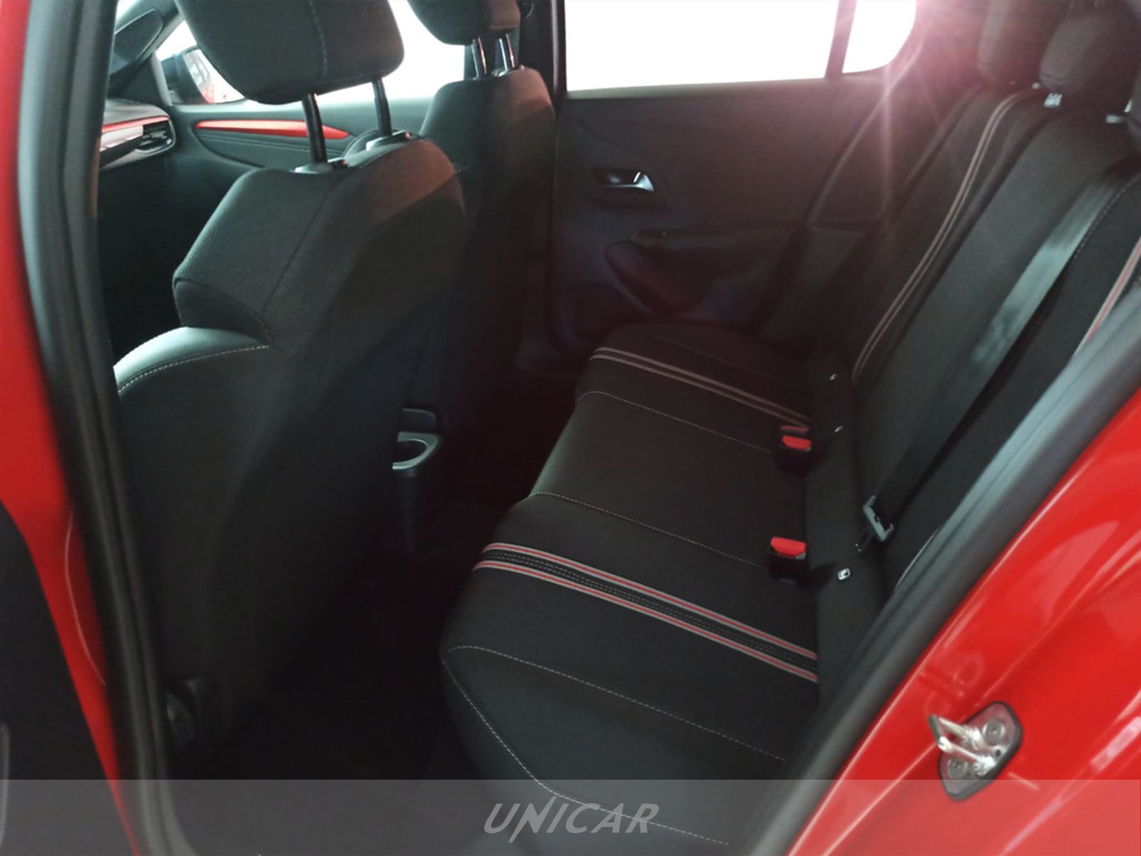 UNICAR Opel Corsa