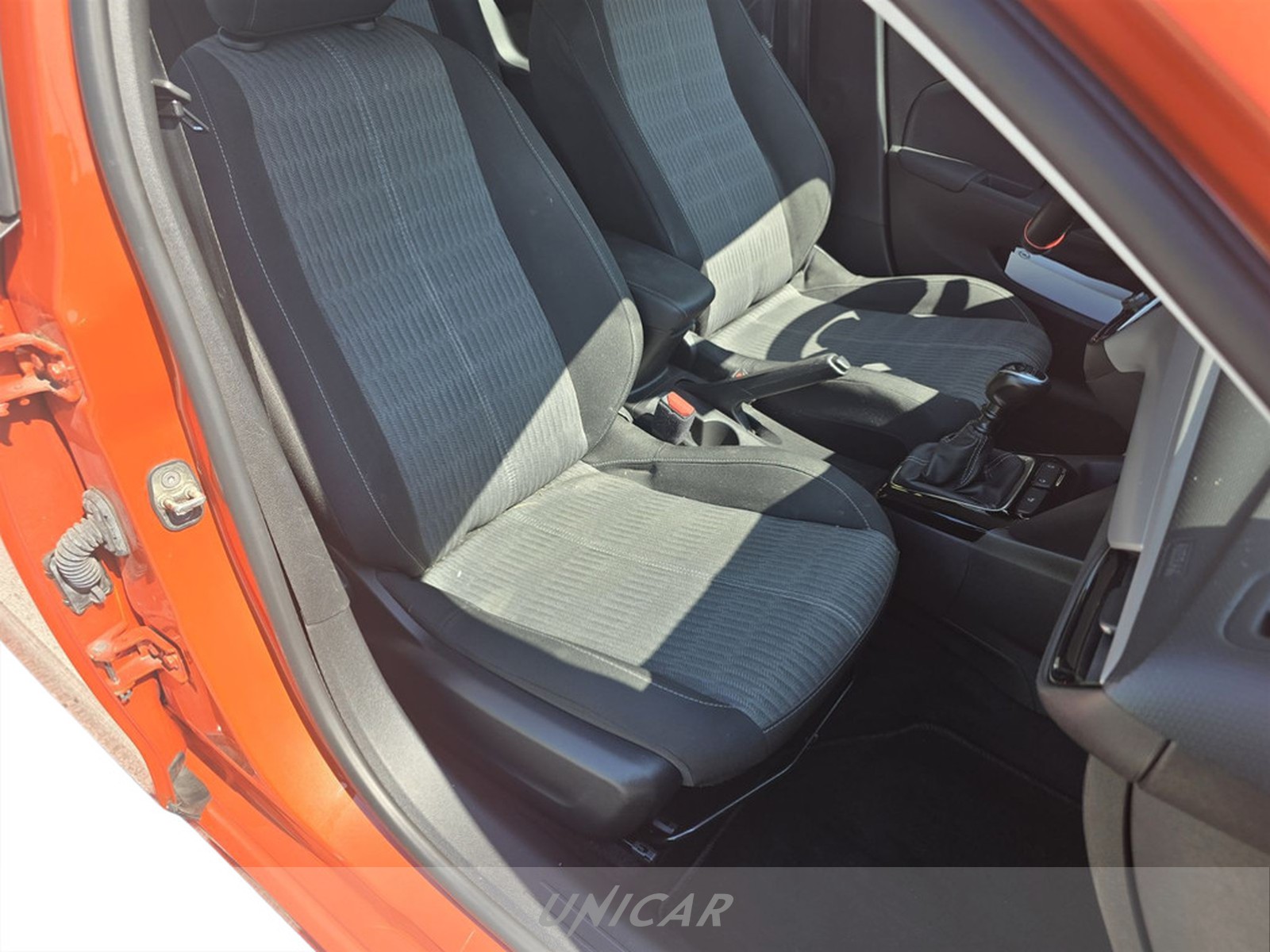 UNICAR Opel Corsa