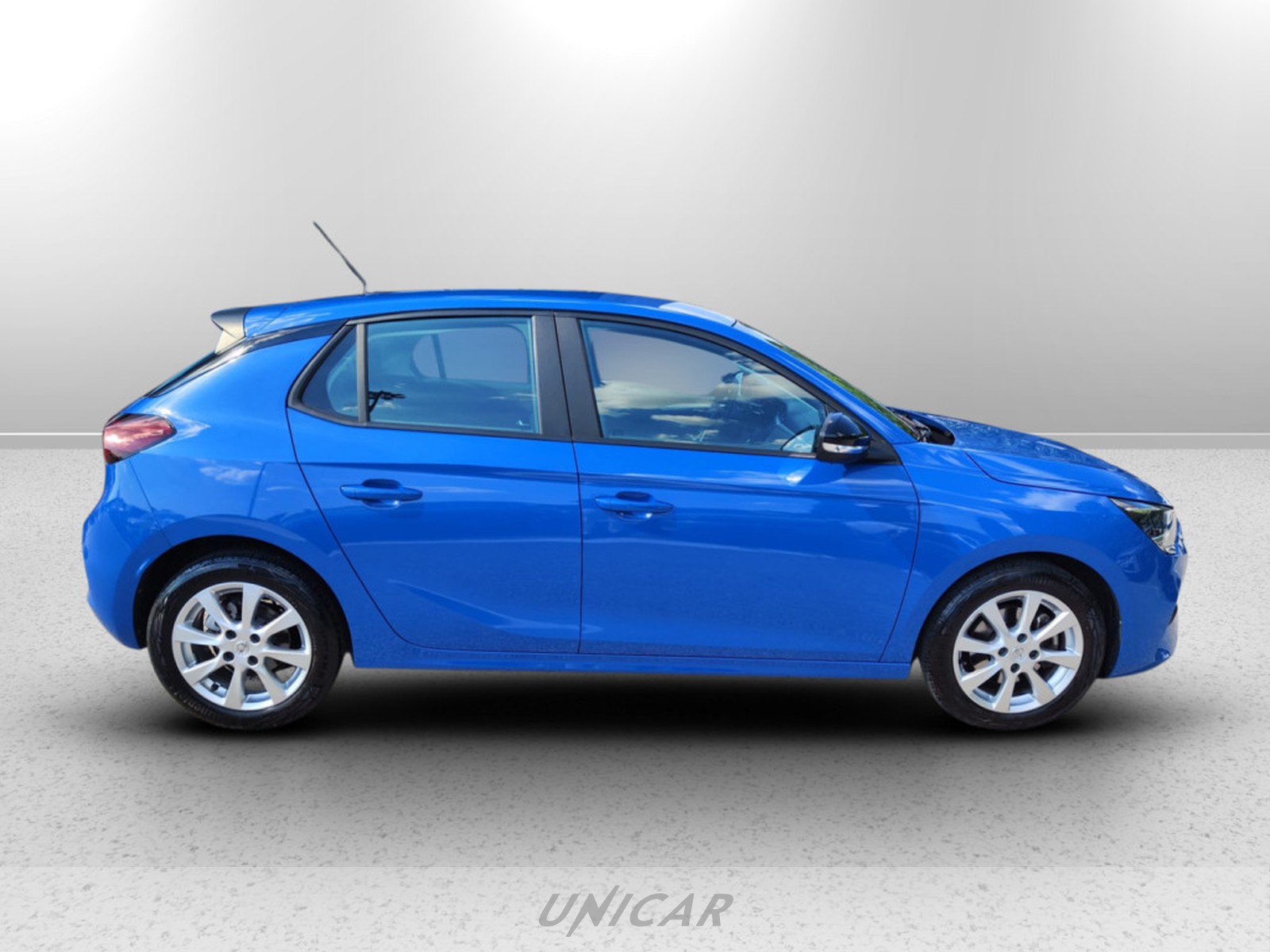 UNICAR Opel Corsa