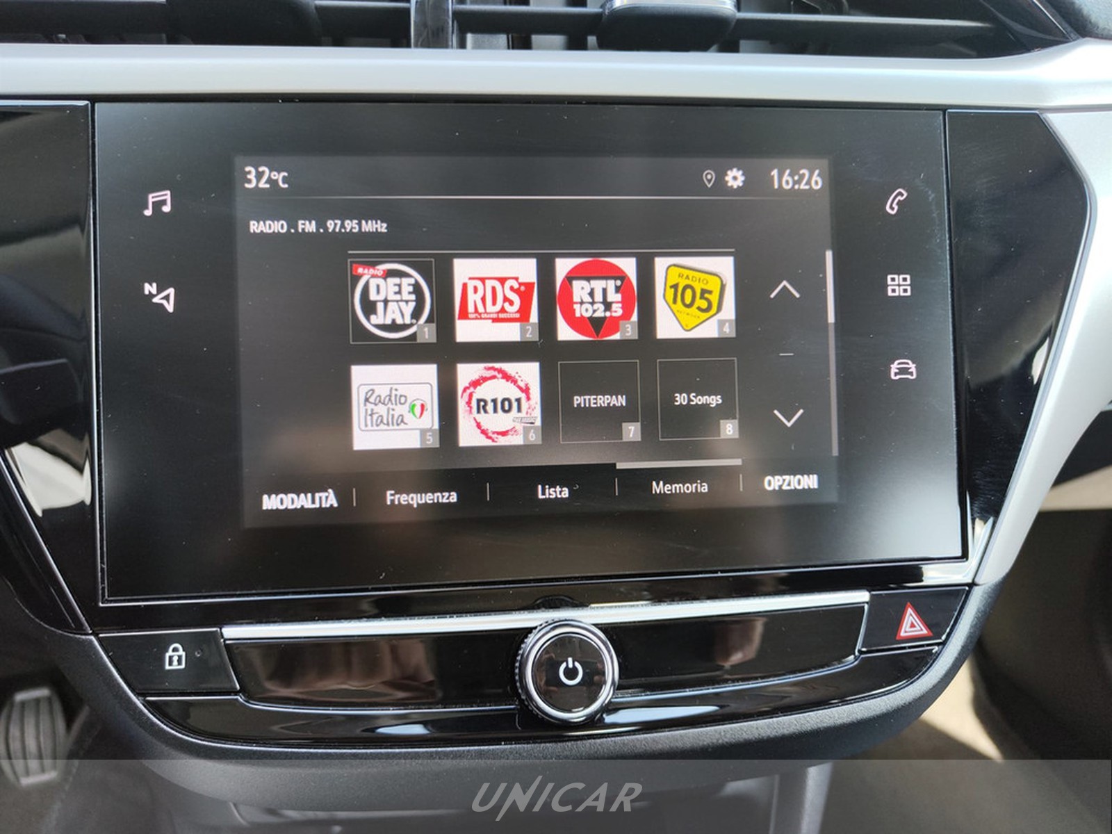 UNICAR Opel Corsa