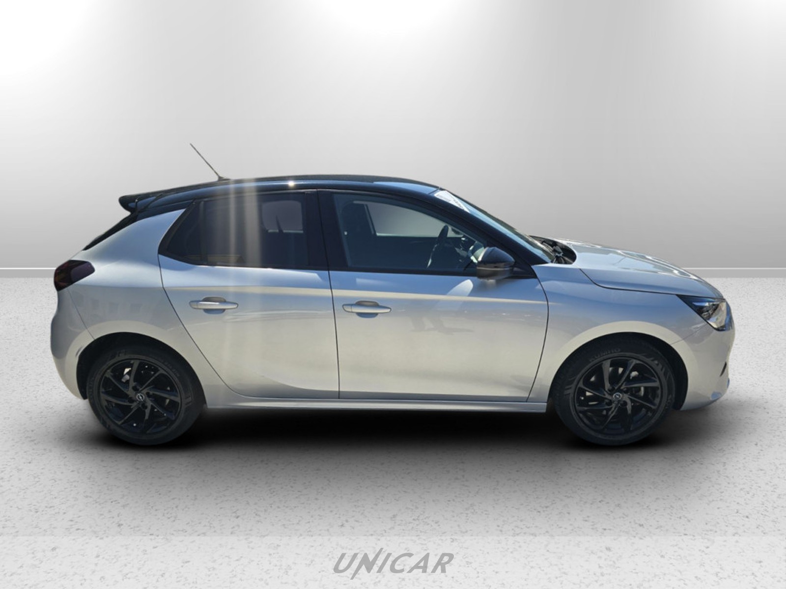 UNICAR Opel Corsa