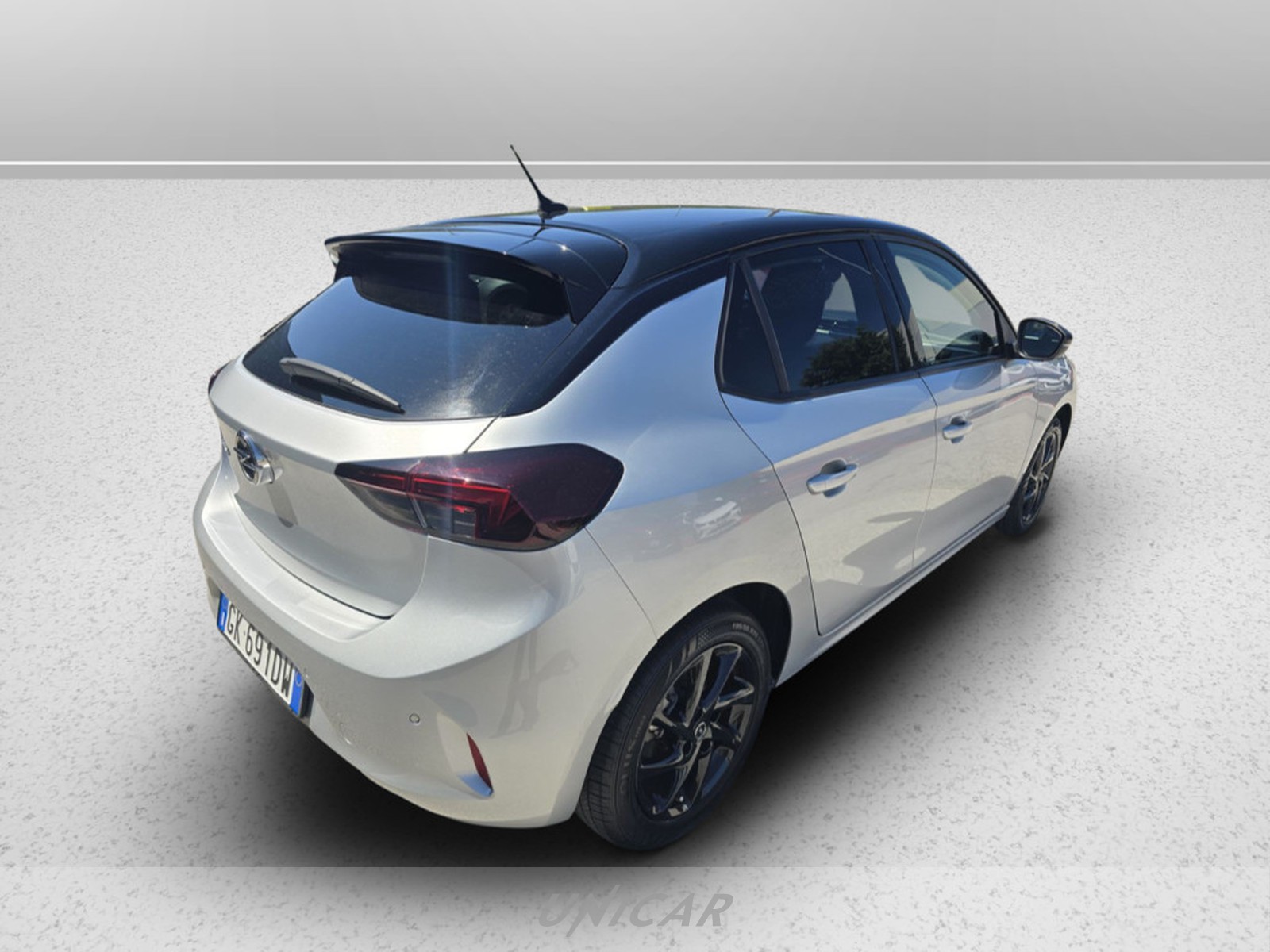 UNICAR Opel Corsa