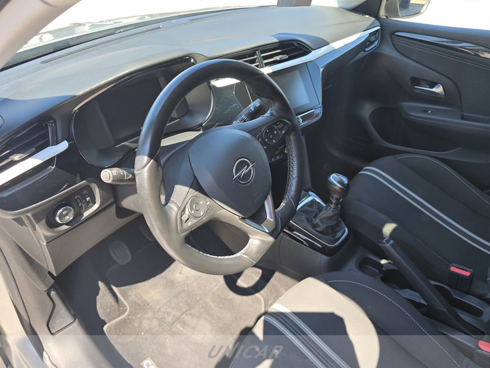 UNICAR Opel Corsa