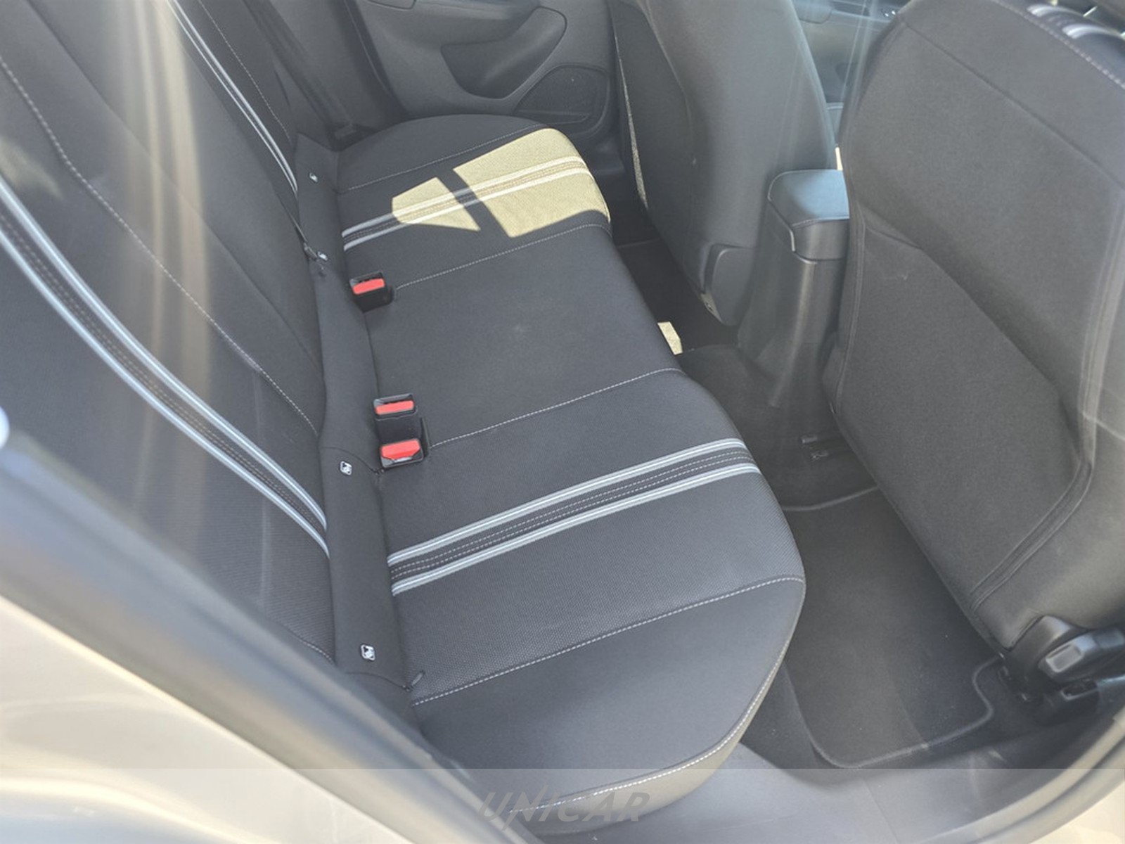UNICAR Opel Corsa