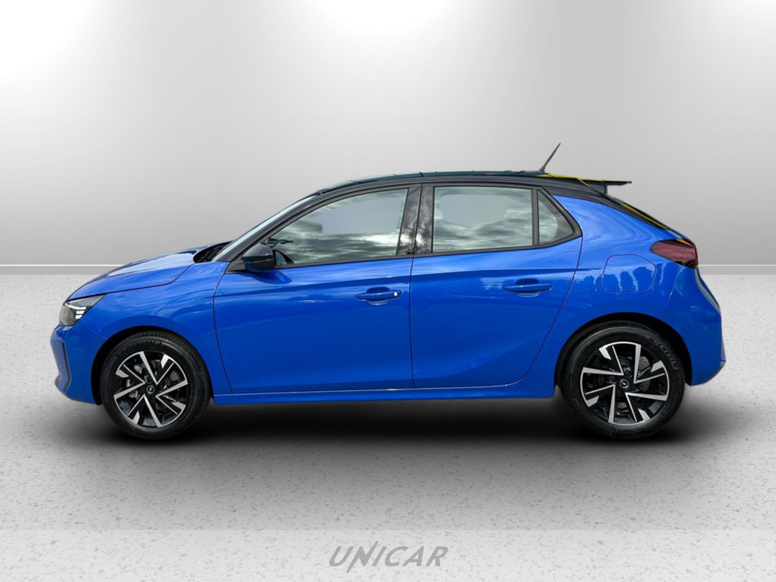 UNICAR Opel Corsa