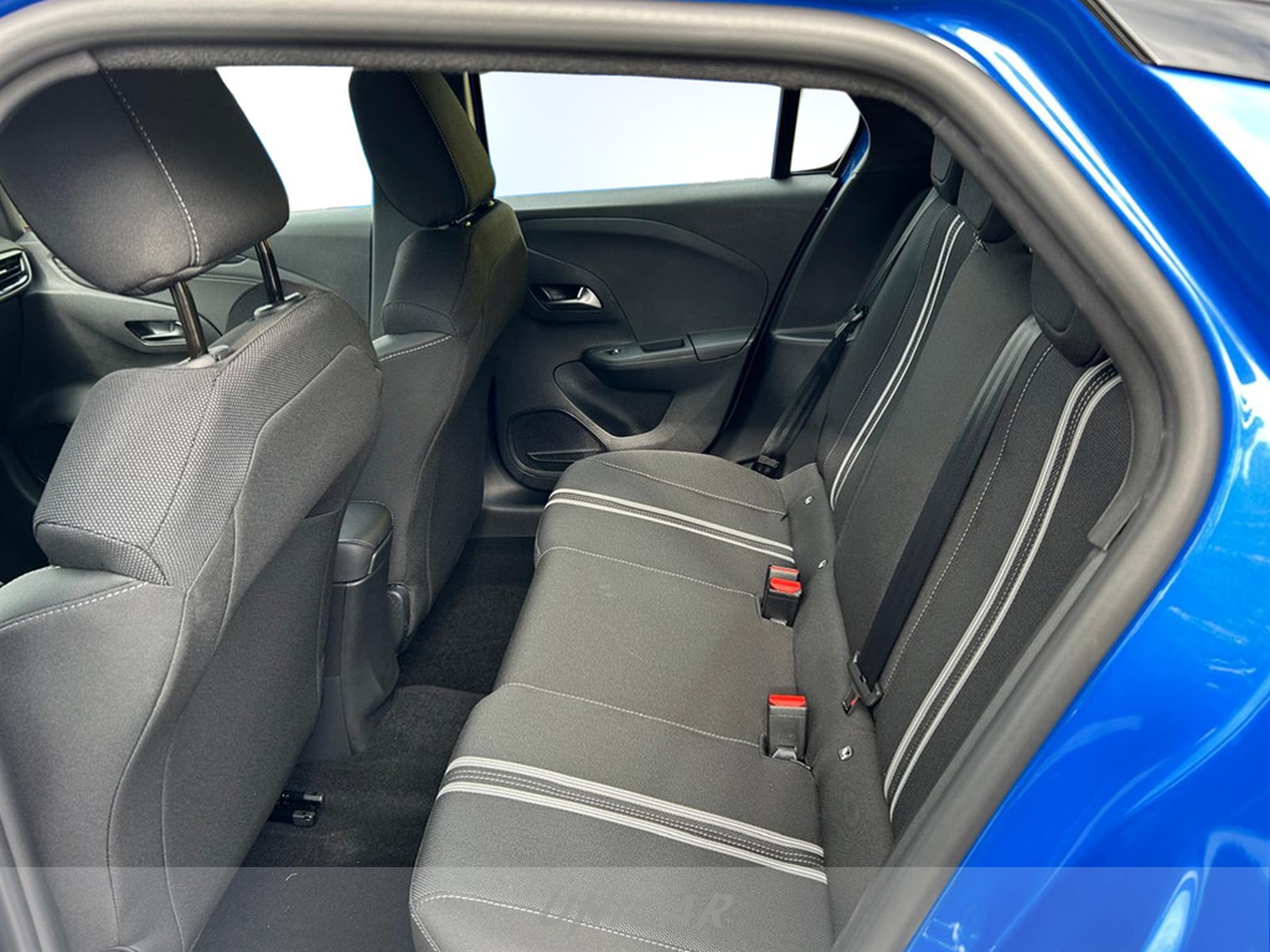 UNICAR Opel Corsa