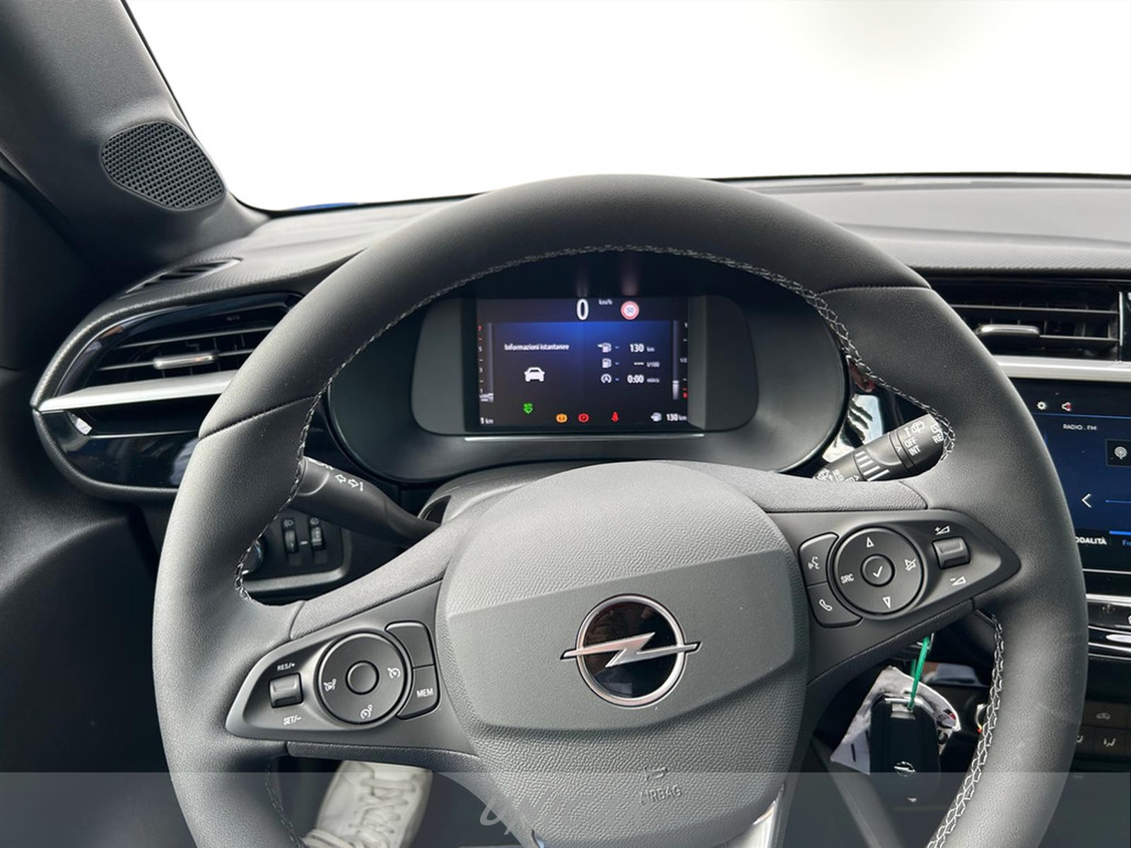 UNICAR Opel Corsa