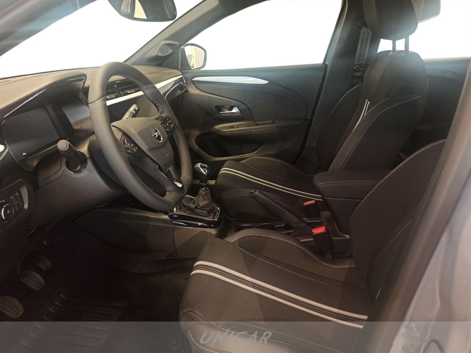 UNICAR Opel Corsa