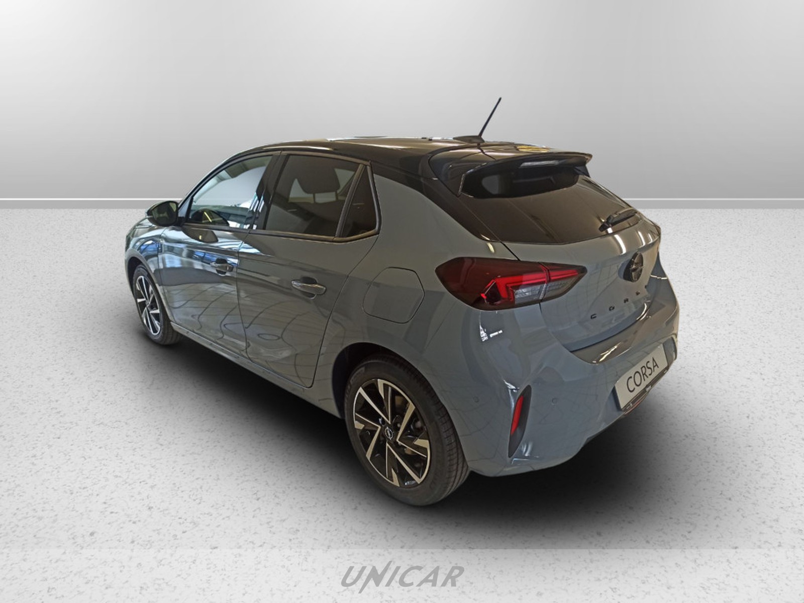 UNICAR Opel Corsa