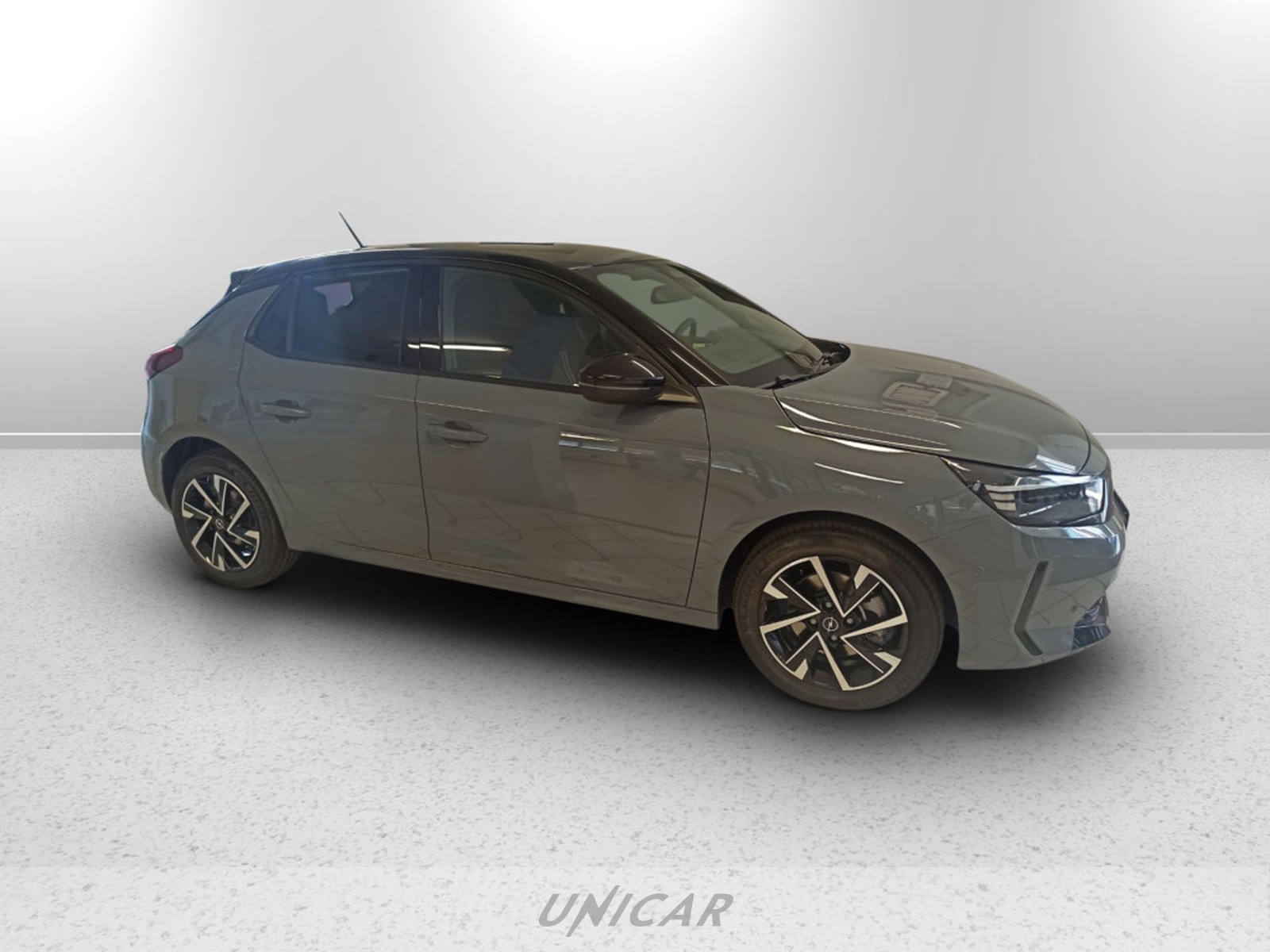 UNICAR Opel Corsa