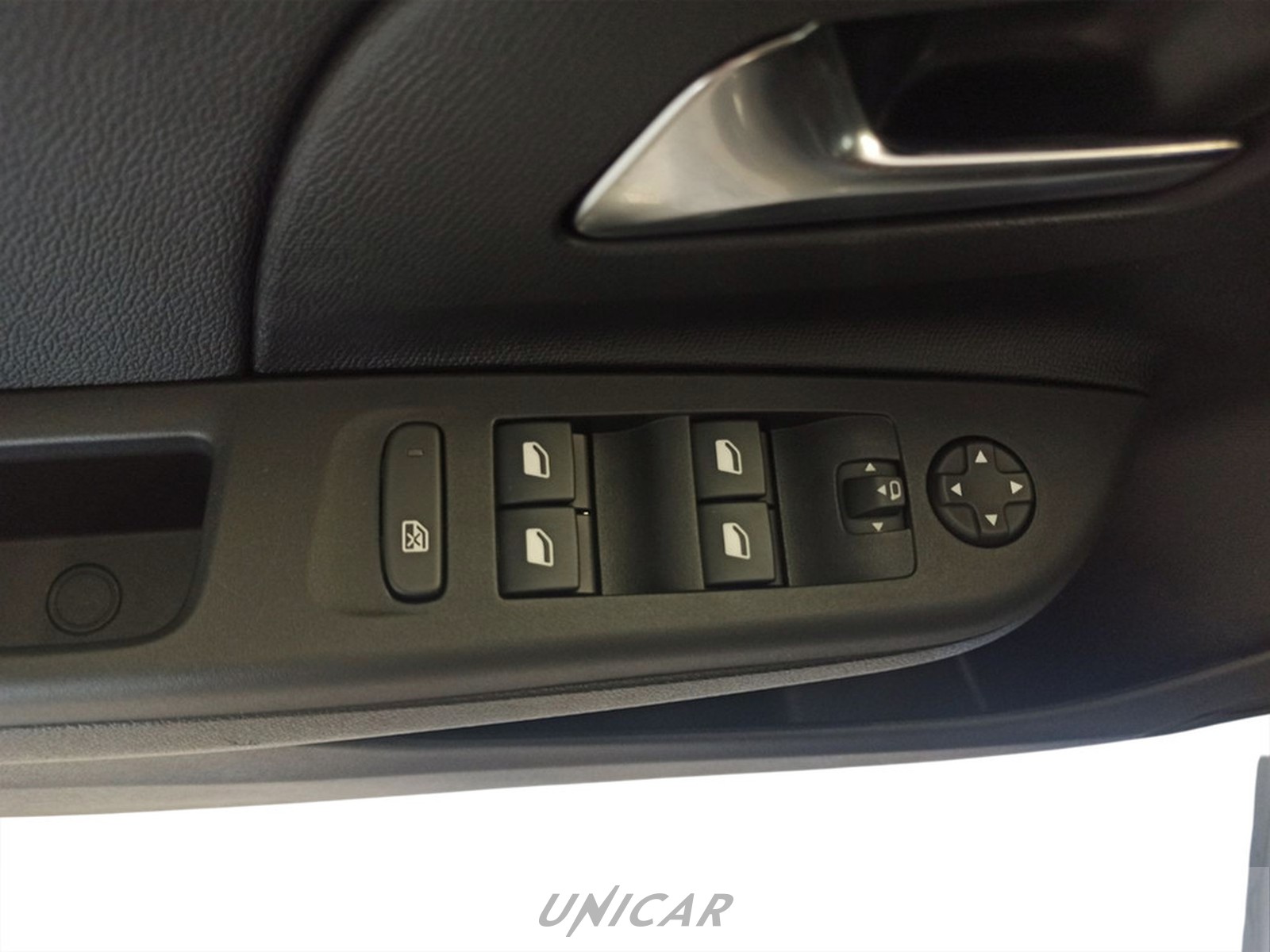 UNICAR Opel Corsa