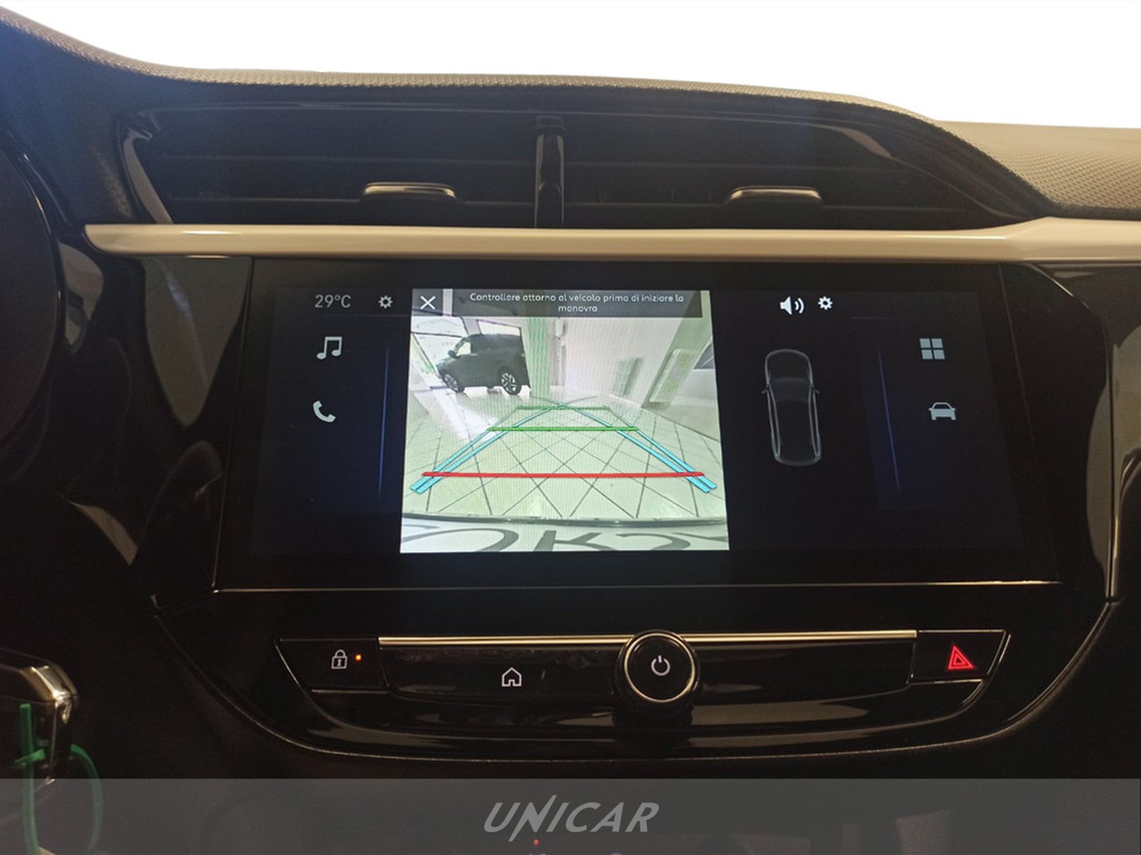 UNICAR Opel Corsa