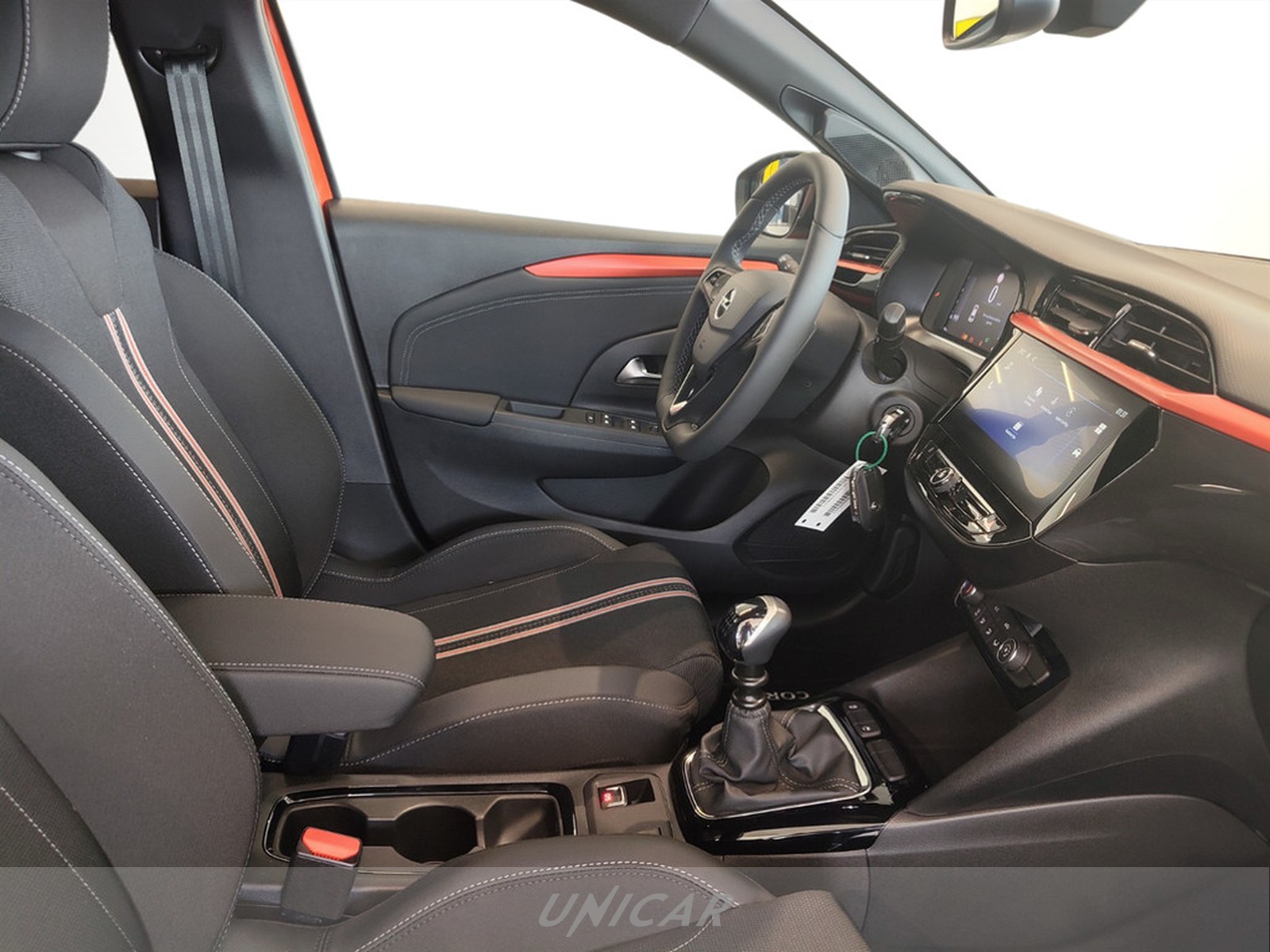 UNICAR Opel Corsa