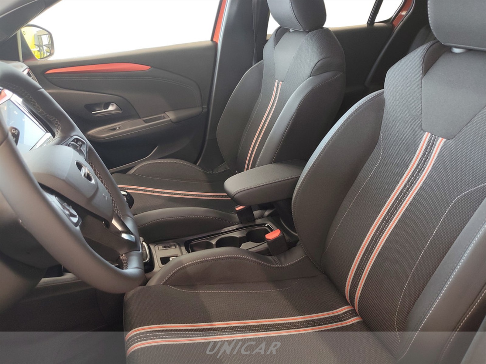 UNICAR Opel Corsa