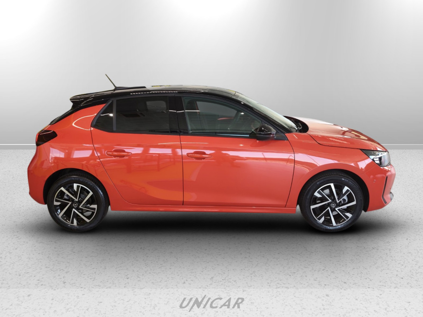 UNICAR Opel Corsa