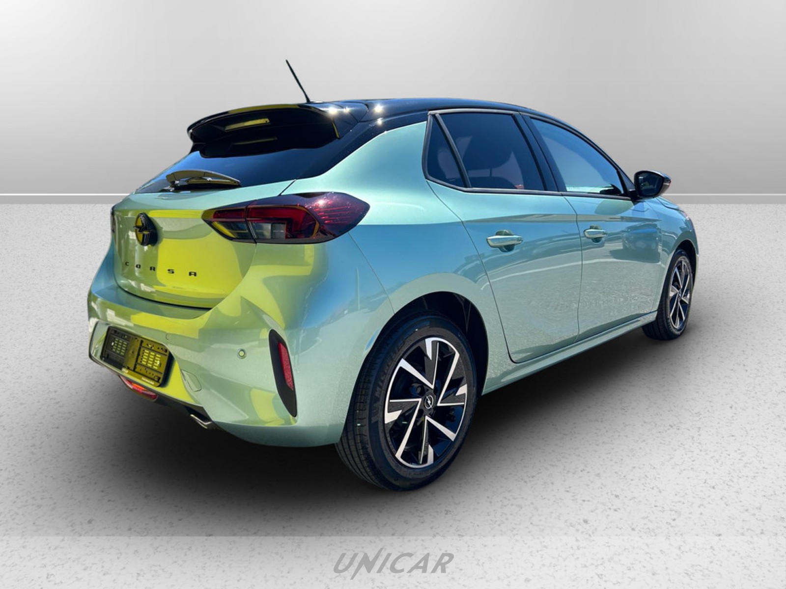 UNICAR Opel Corsa