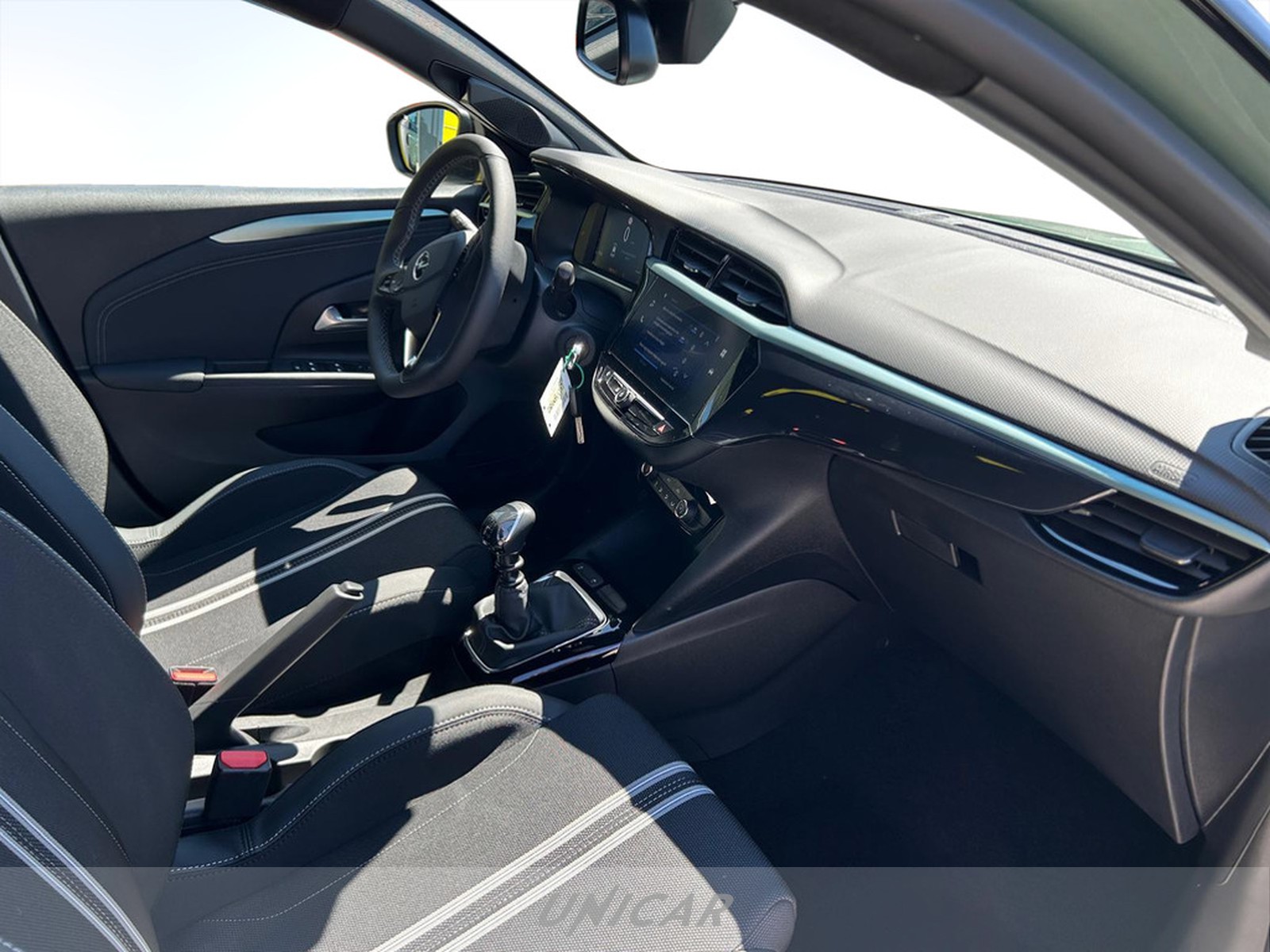 UNICAR Opel Corsa