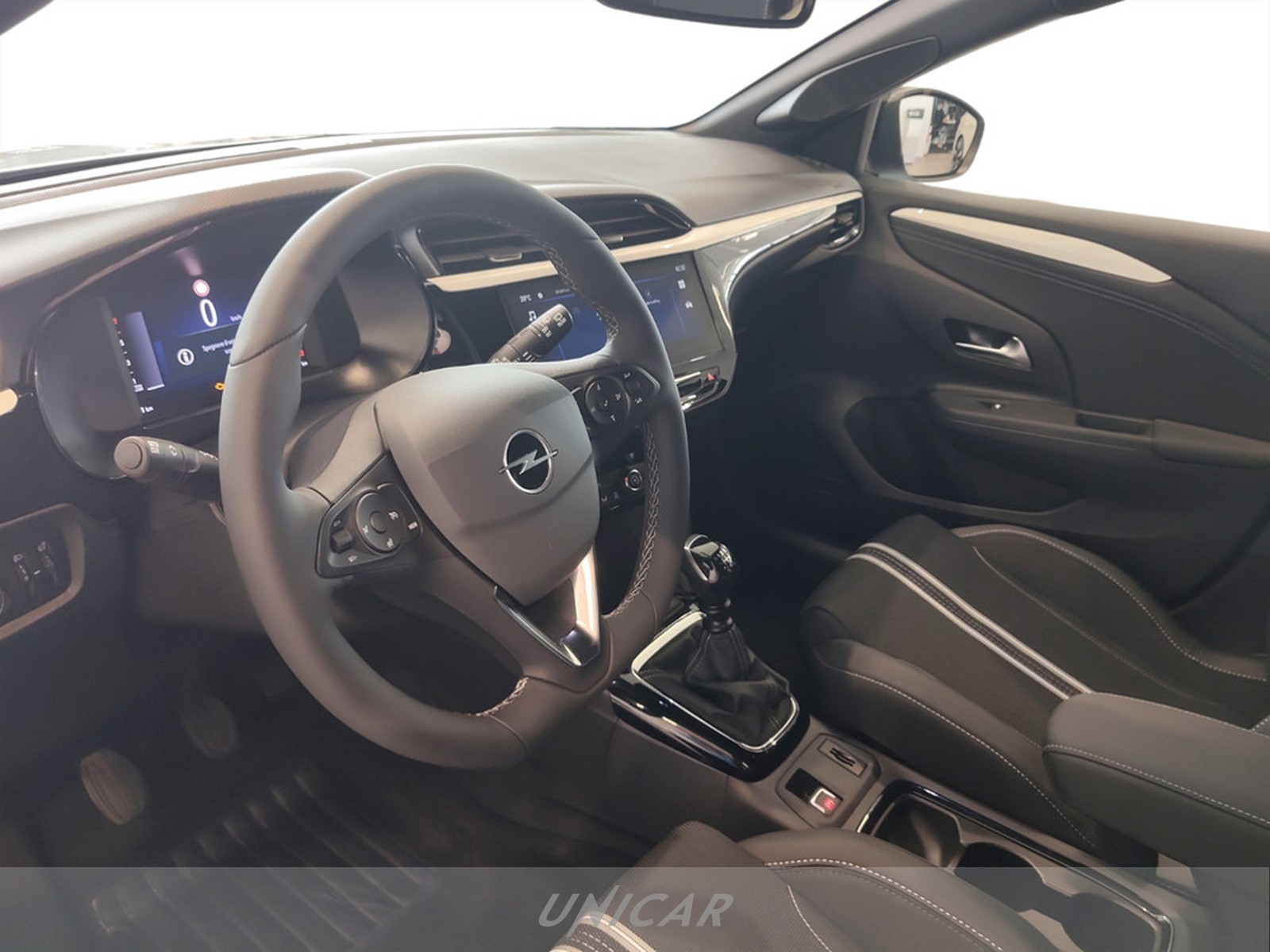 UNICAR Opel Corsa