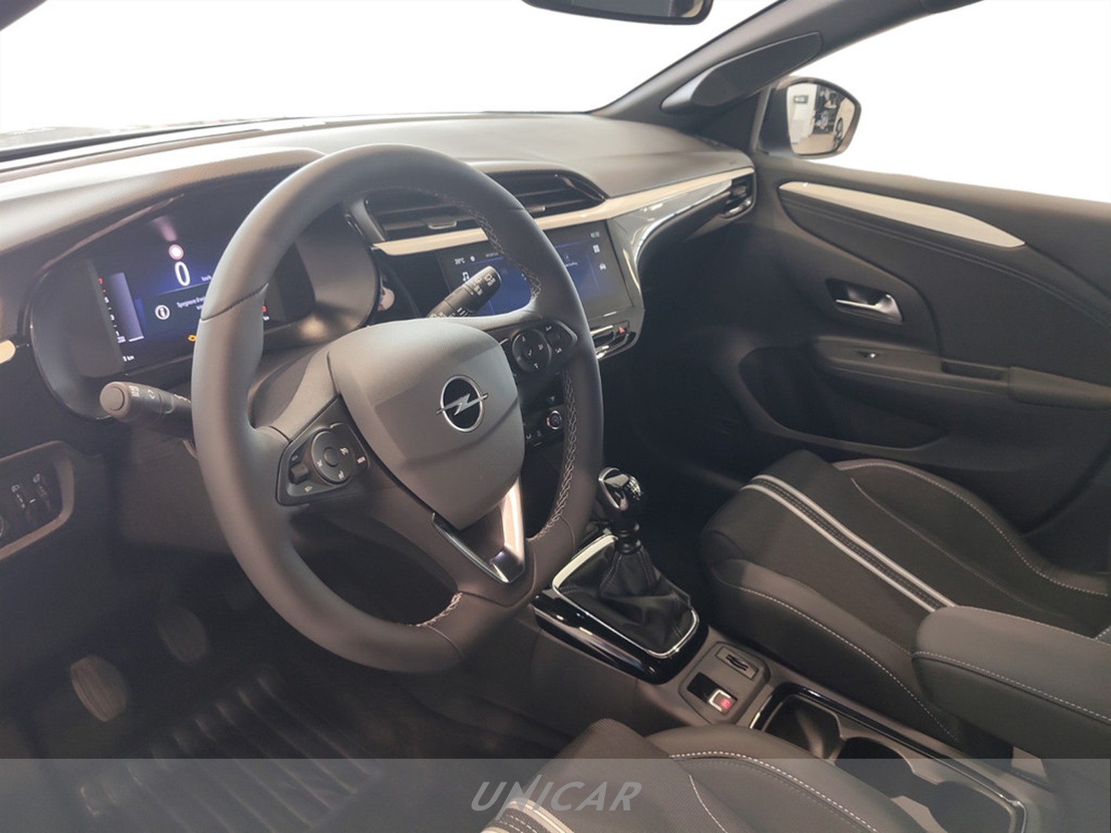 UNICAR Opel Corsa