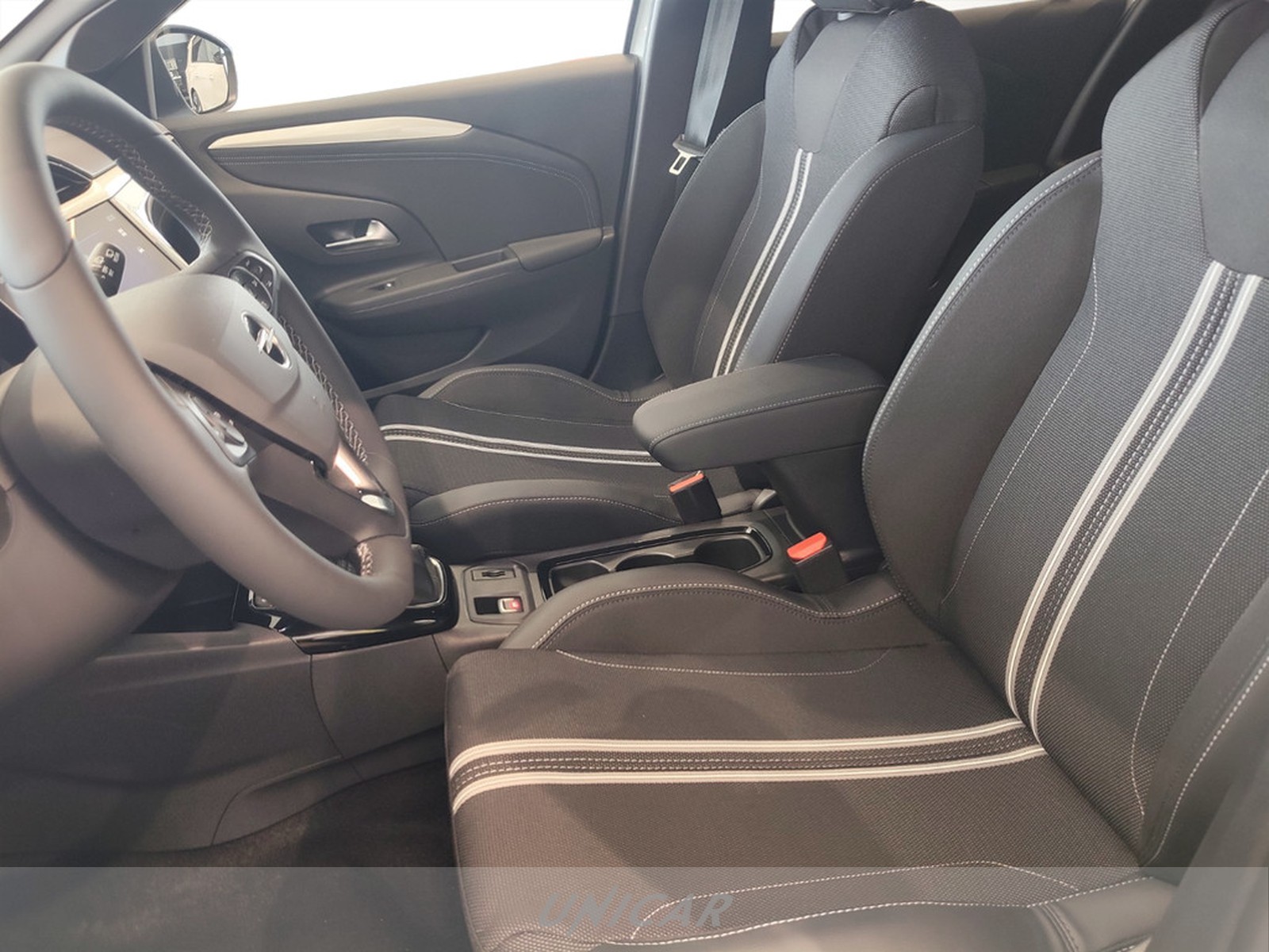 UNICAR Opel Corsa