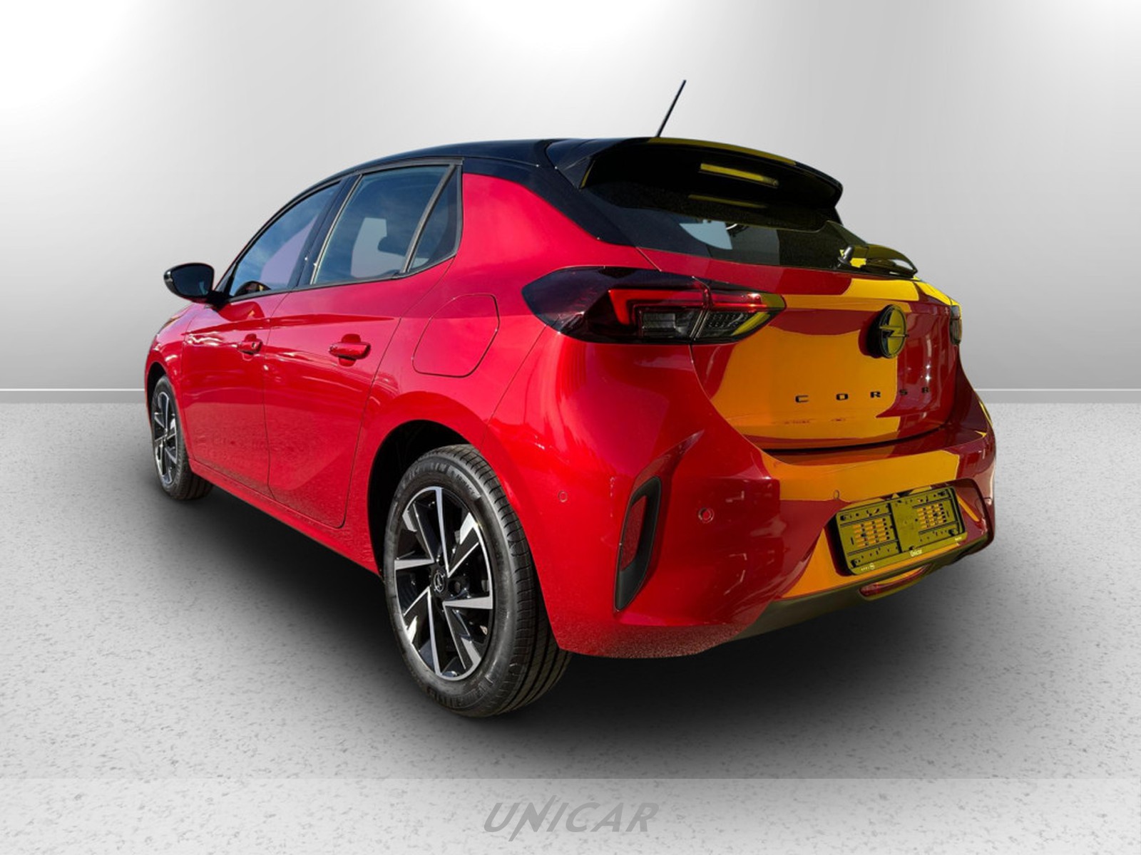 UNICAR Opel Corsa
