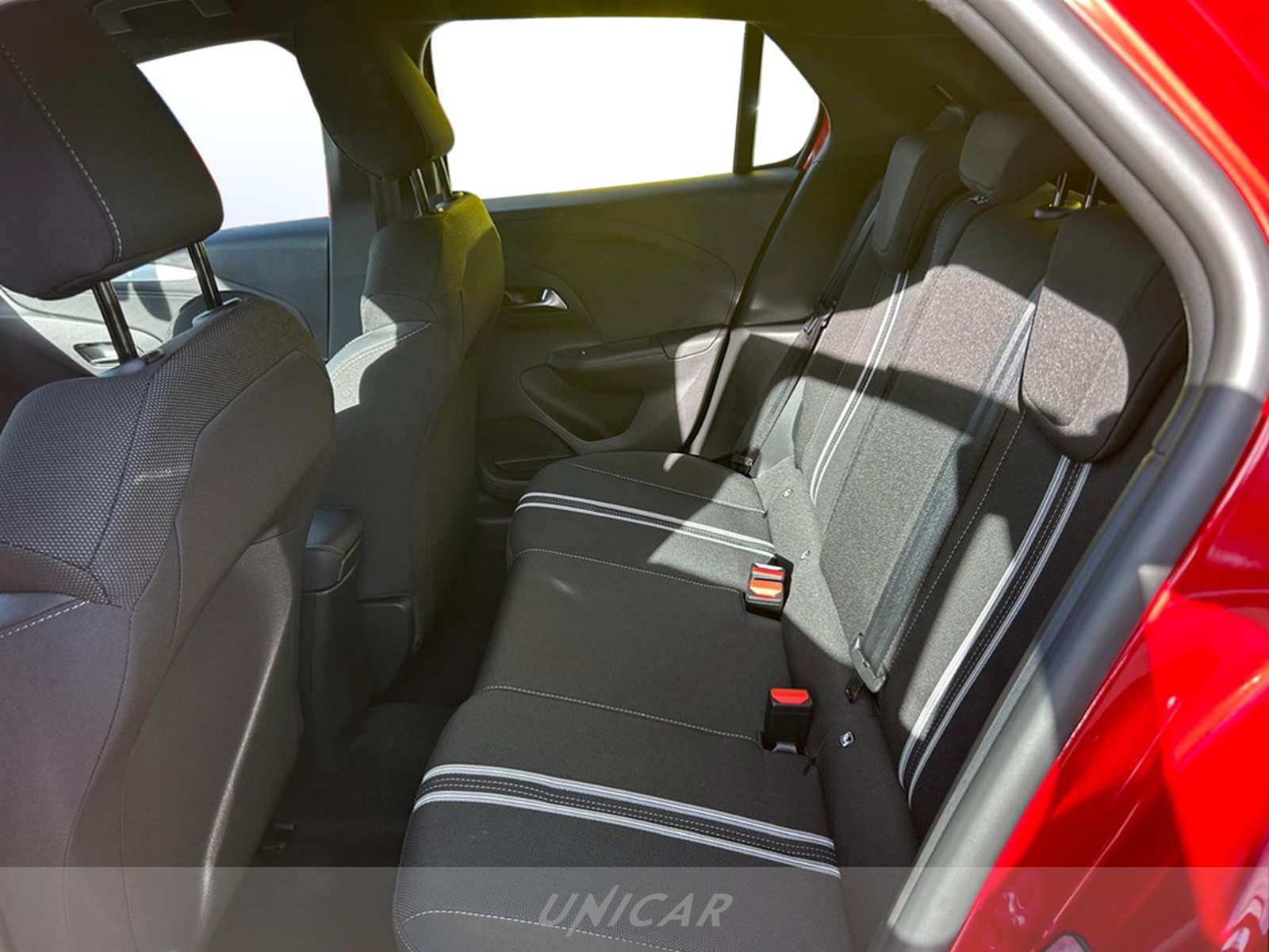 UNICAR Opel Corsa