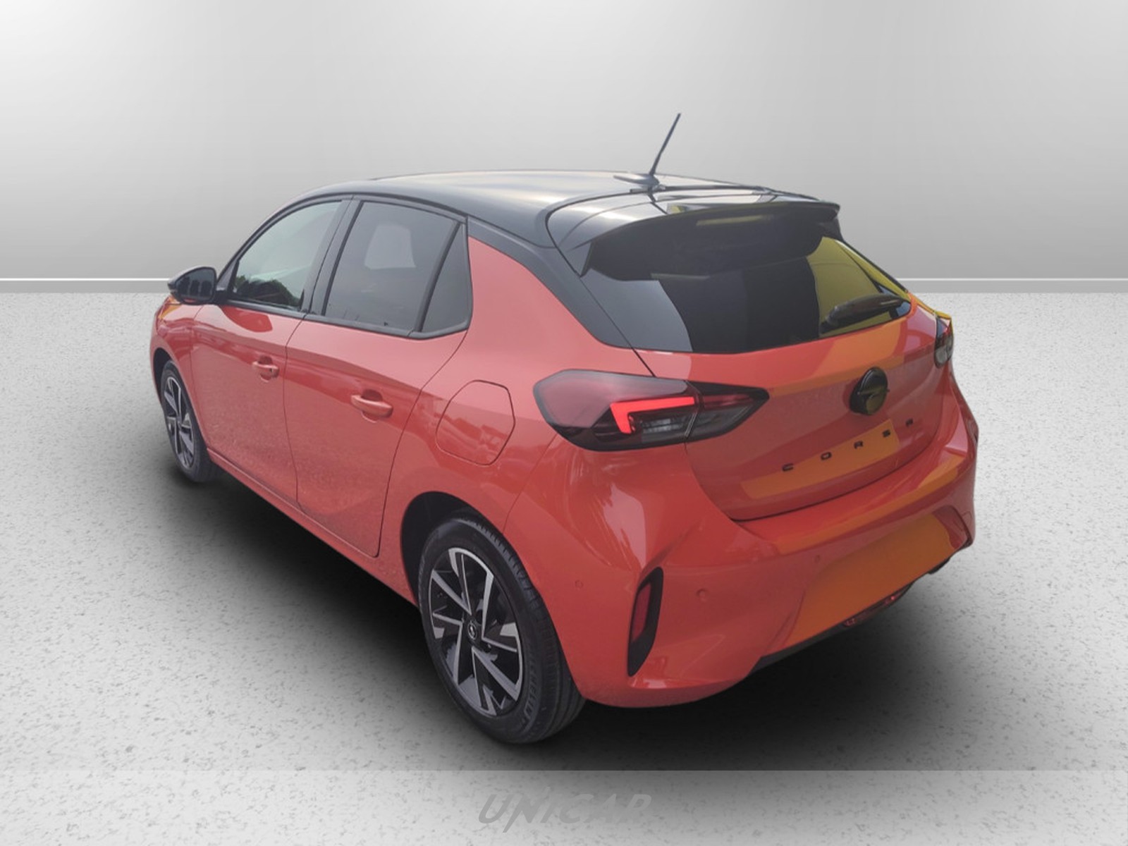UNICAR Opel Corsa