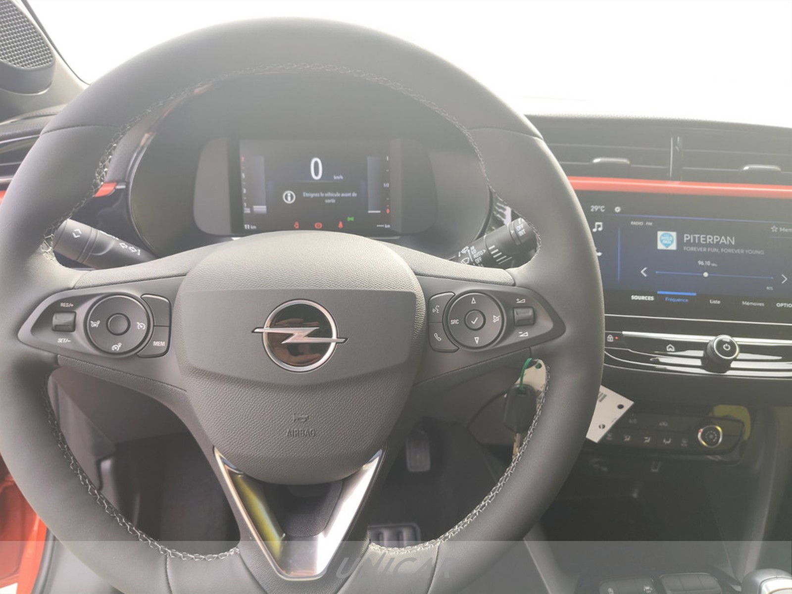 UNICAR Opel Corsa