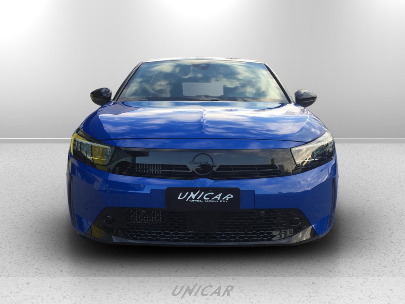 UNICAR Opel Corsa