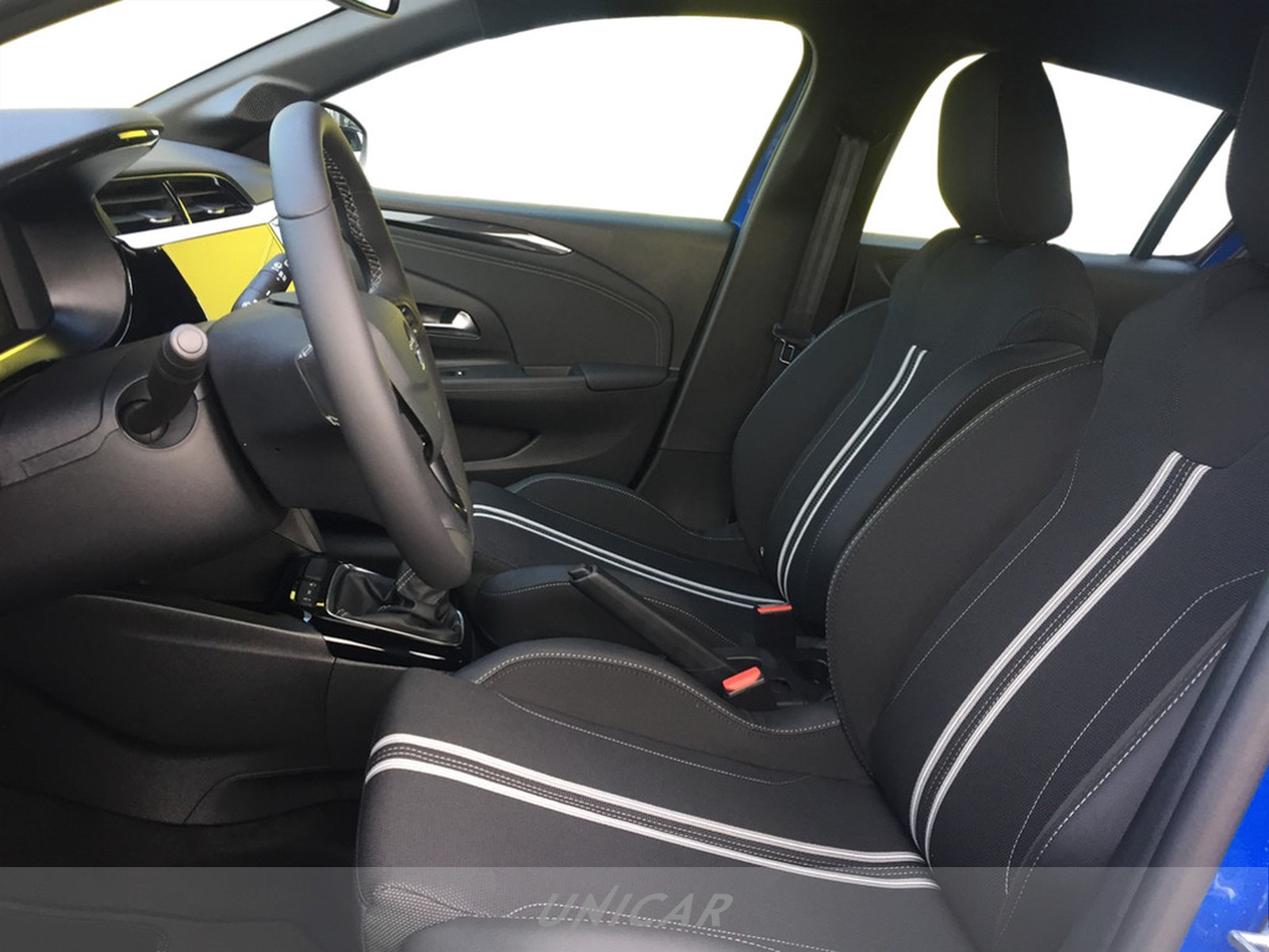 UNICAR Opel Corsa
