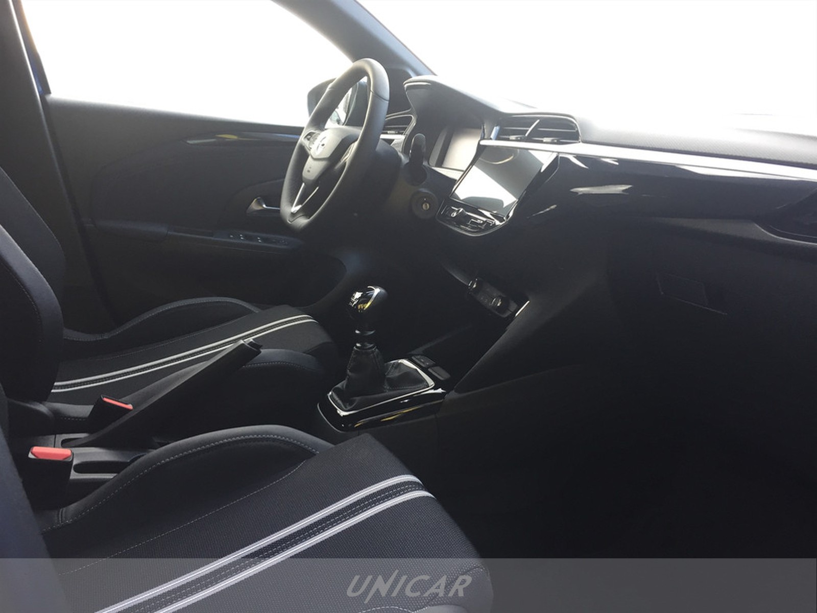 UNICAR Opel Corsa