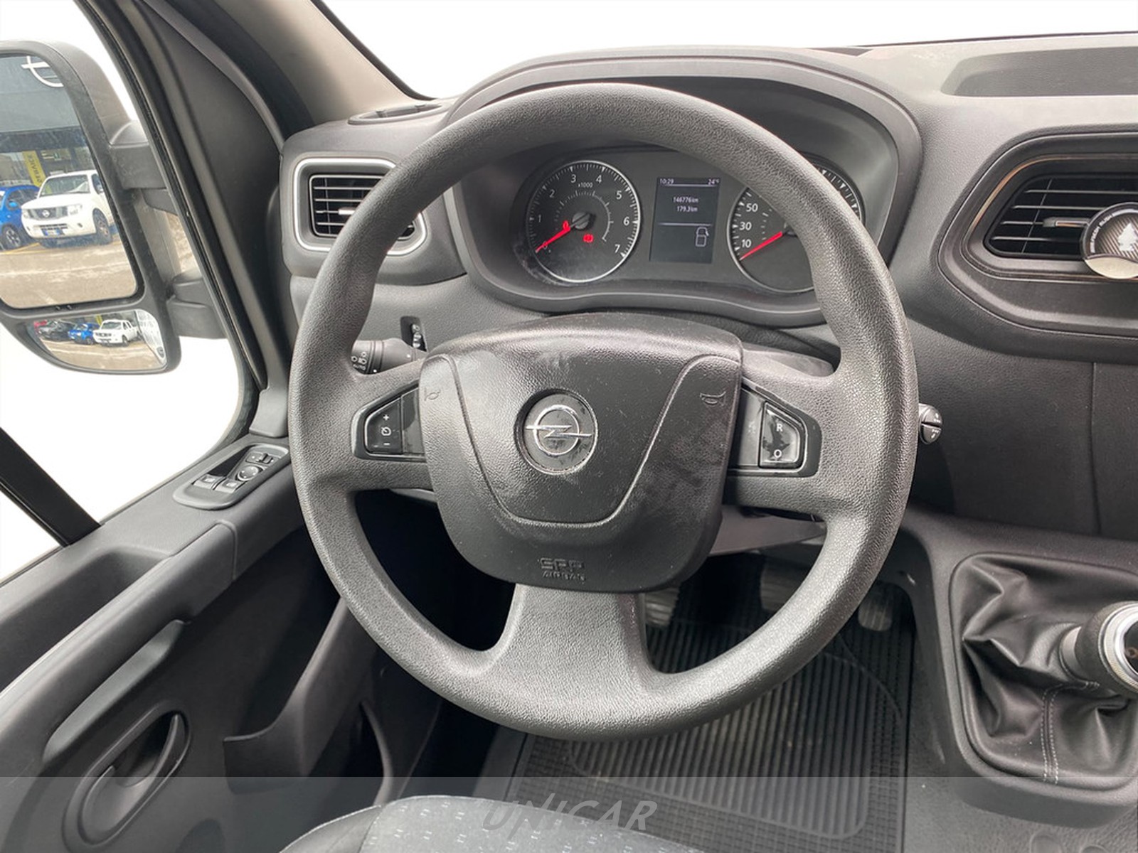 UNICAR Opel Movano