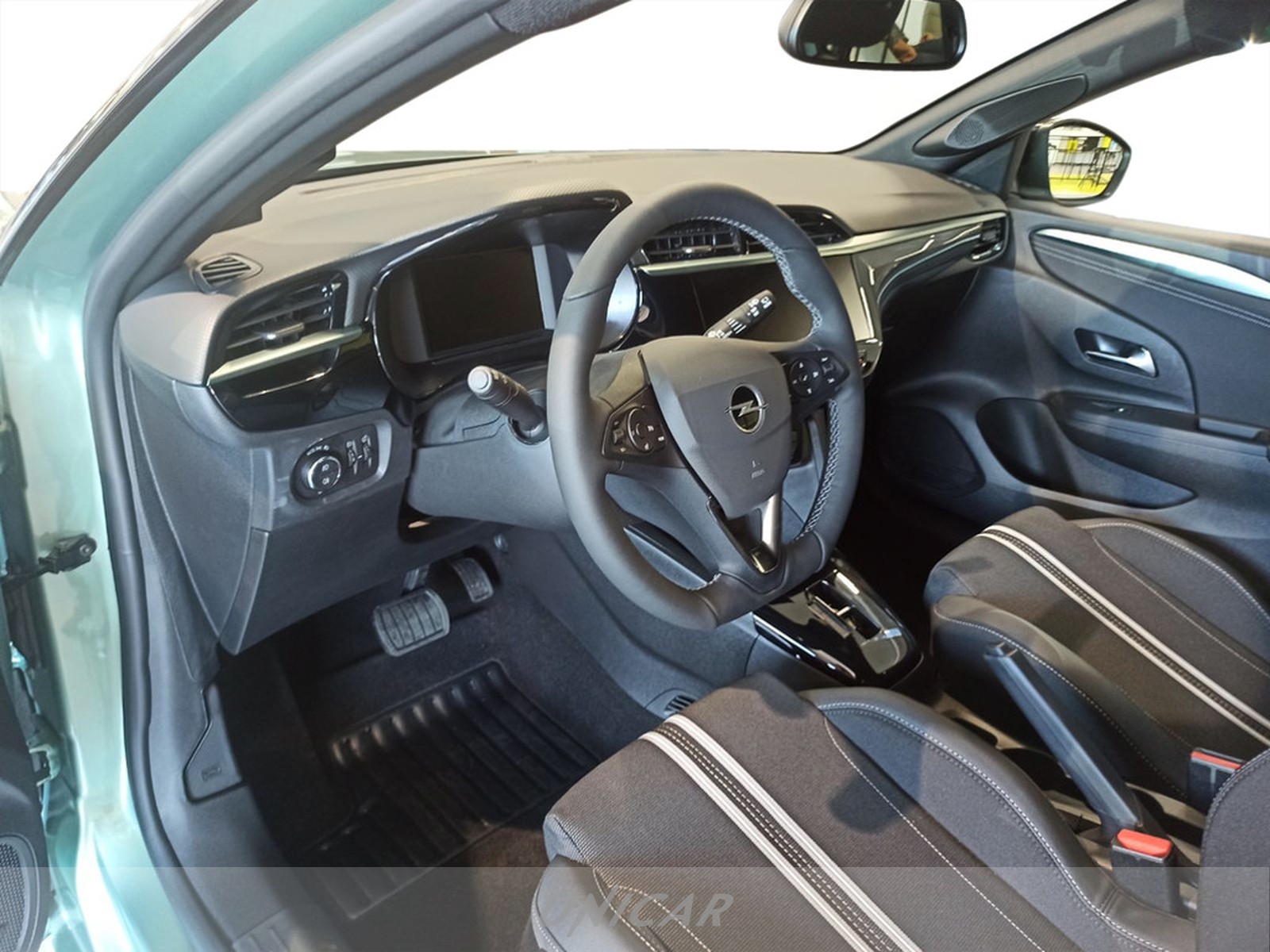UNICAR Opel Corsa