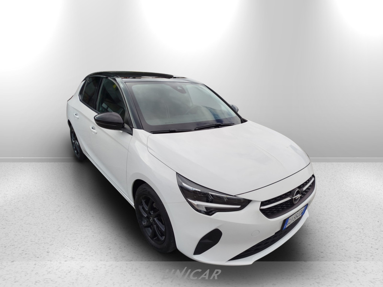 UNICAR Opel Corsa