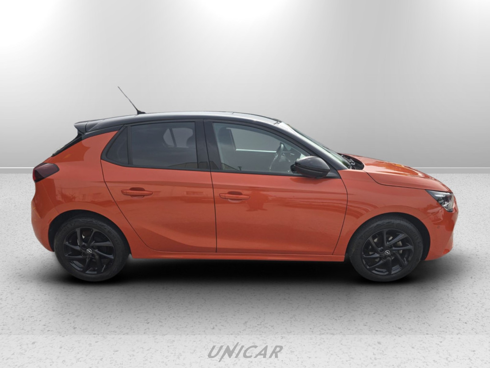 UNICAR Opel Corsa