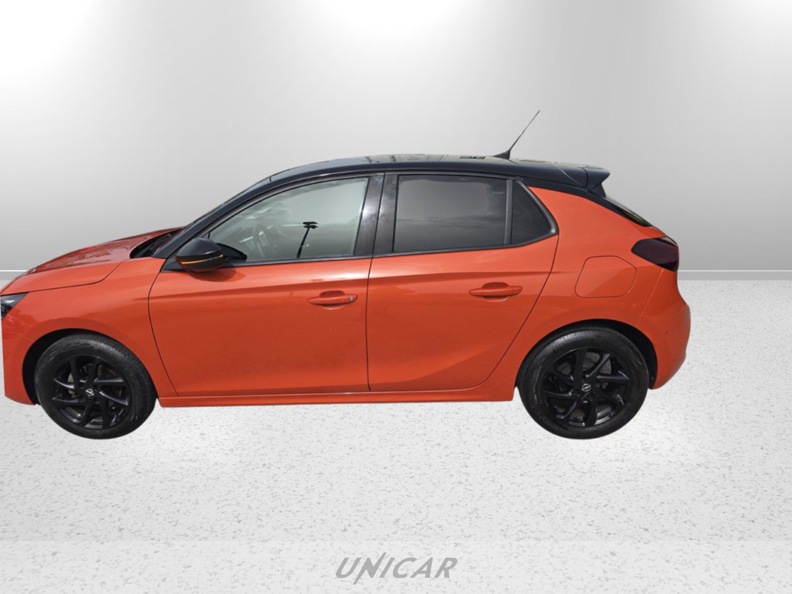 UNICAR Opel Corsa