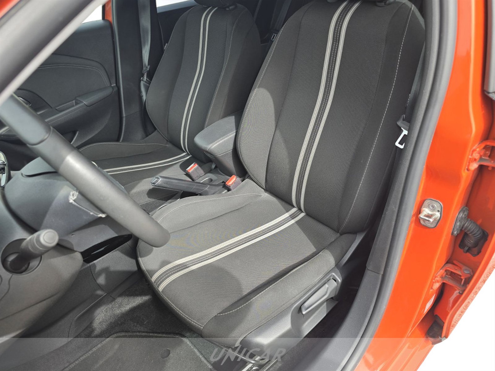 UNICAR Opel Corsa