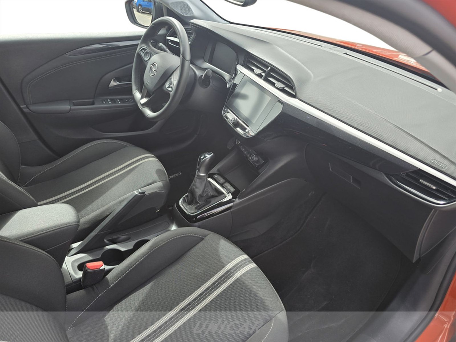 UNICAR Opel Corsa