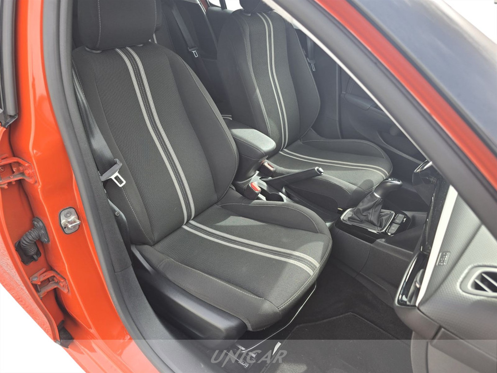UNICAR Opel Corsa