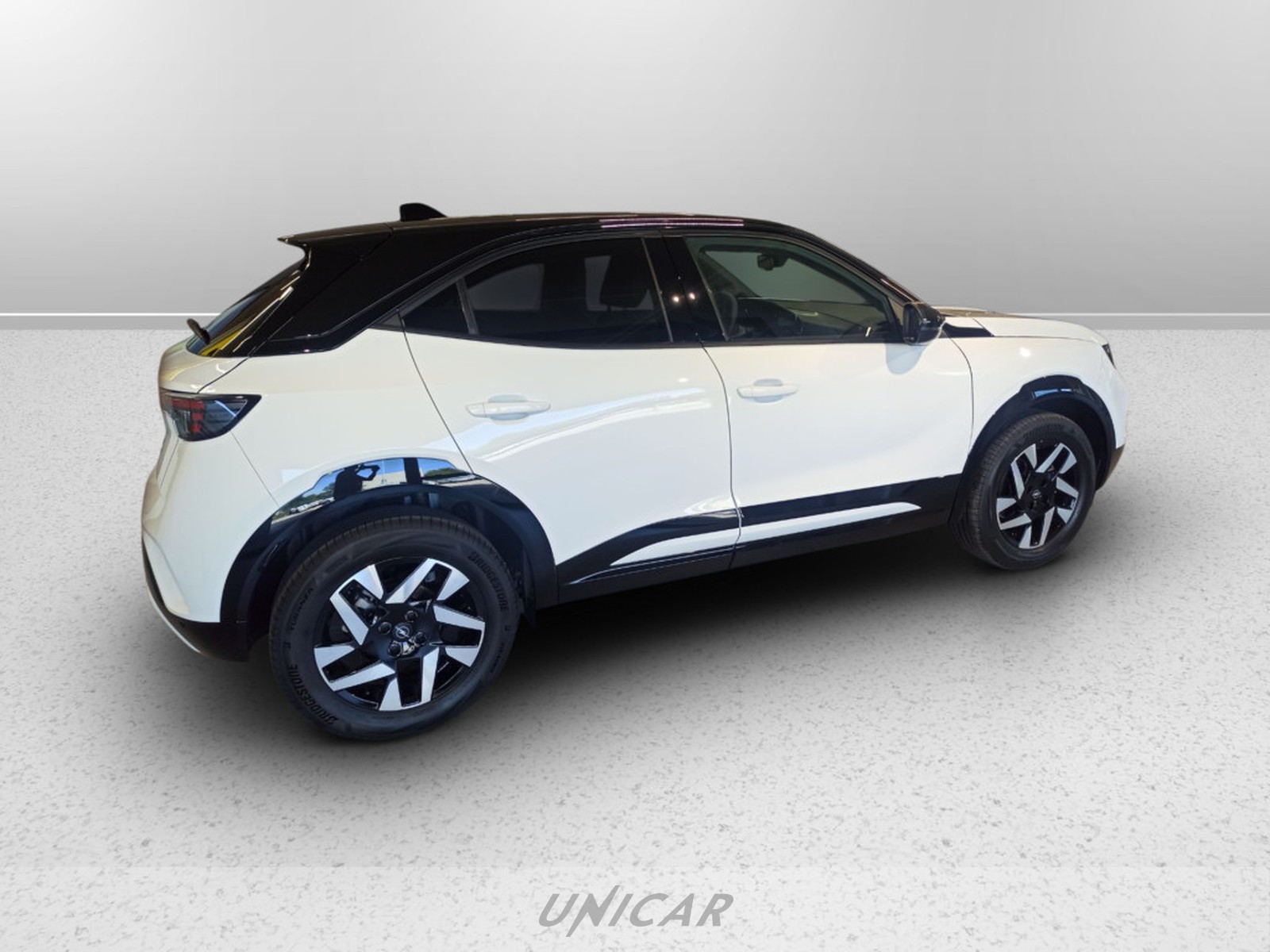 UNICAR Opel Mokka