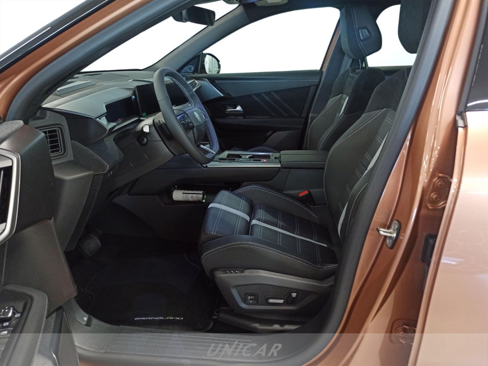 UNICAR Opel Grandland