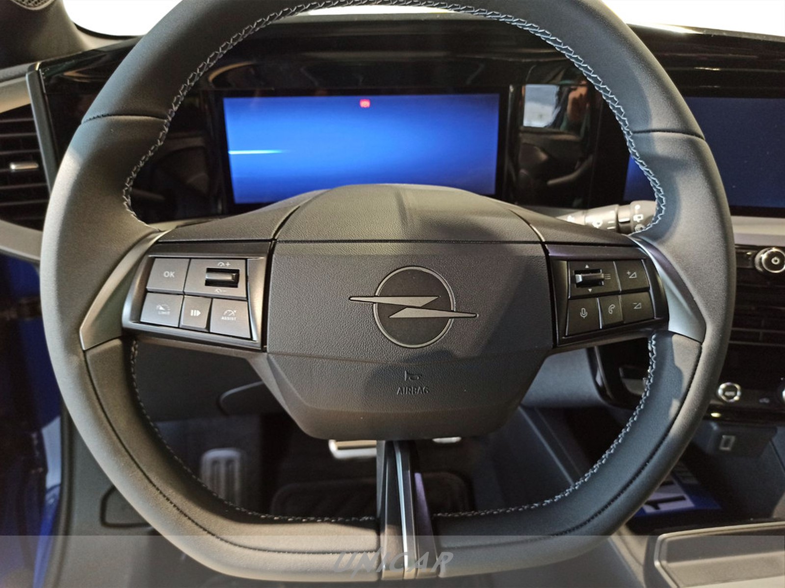 UNICAR Opel Mokka