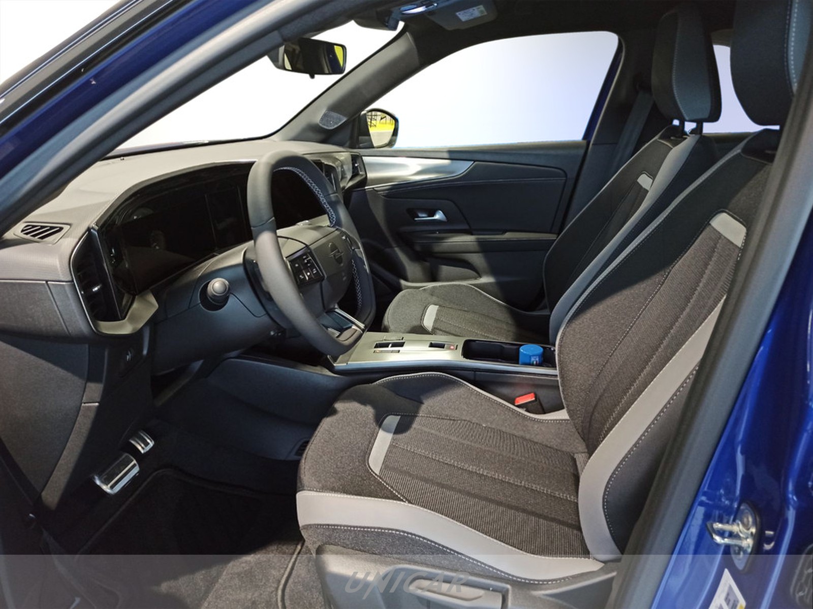 UNICAR Opel Mokka