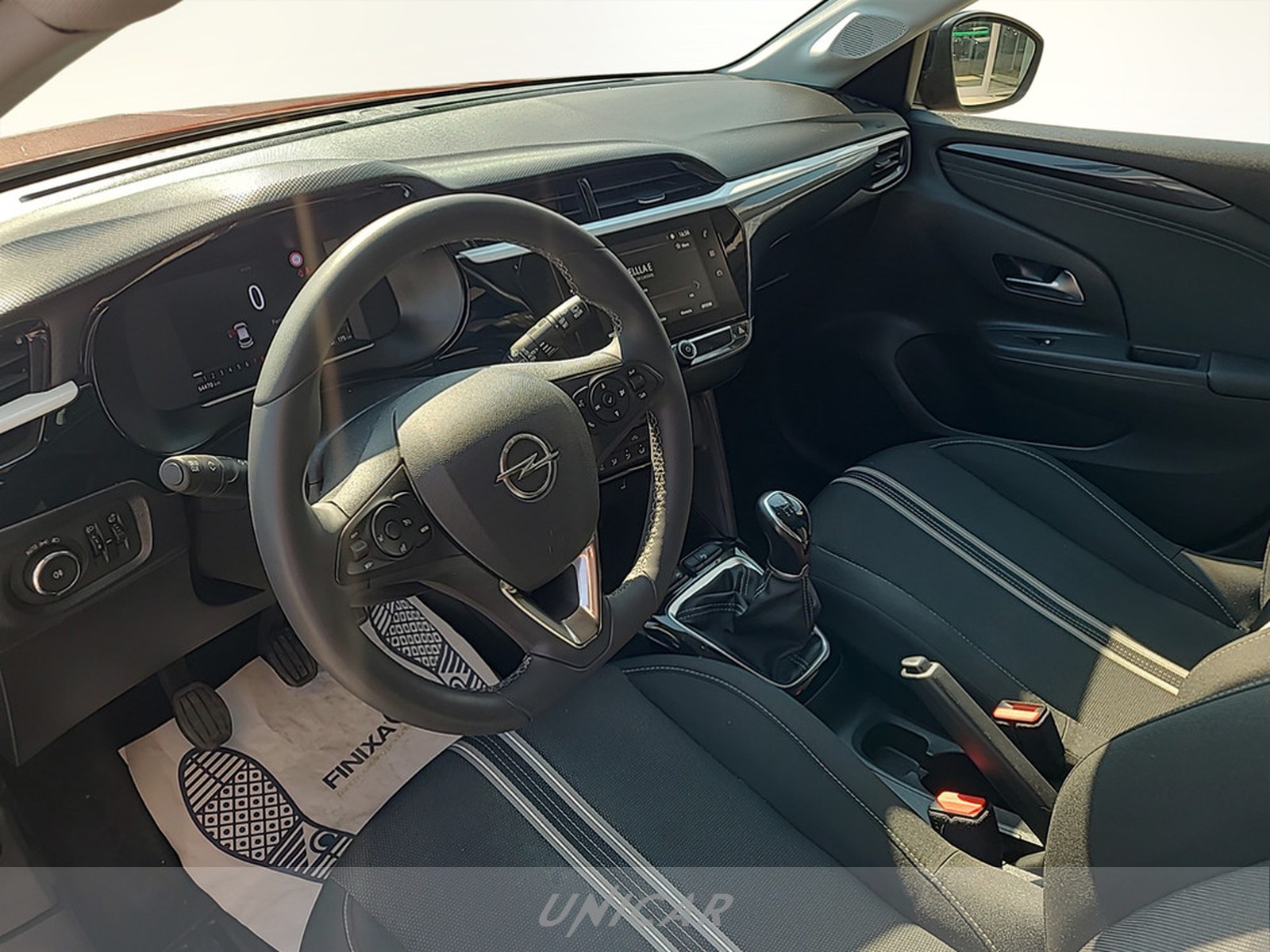 UNICAR Opel Corsa